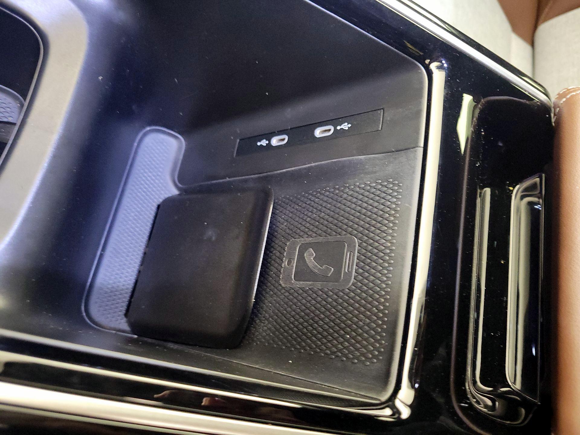 Thumbnail: 2023 Volkswagen ID.4 - 18