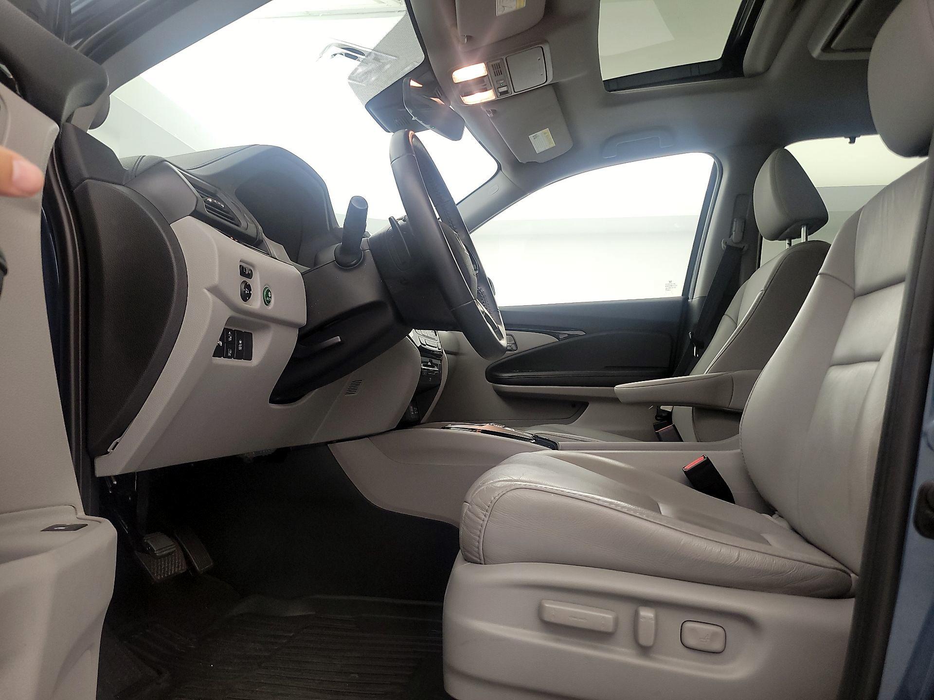 Thumbnail: 2020 Honda Pilot - 19