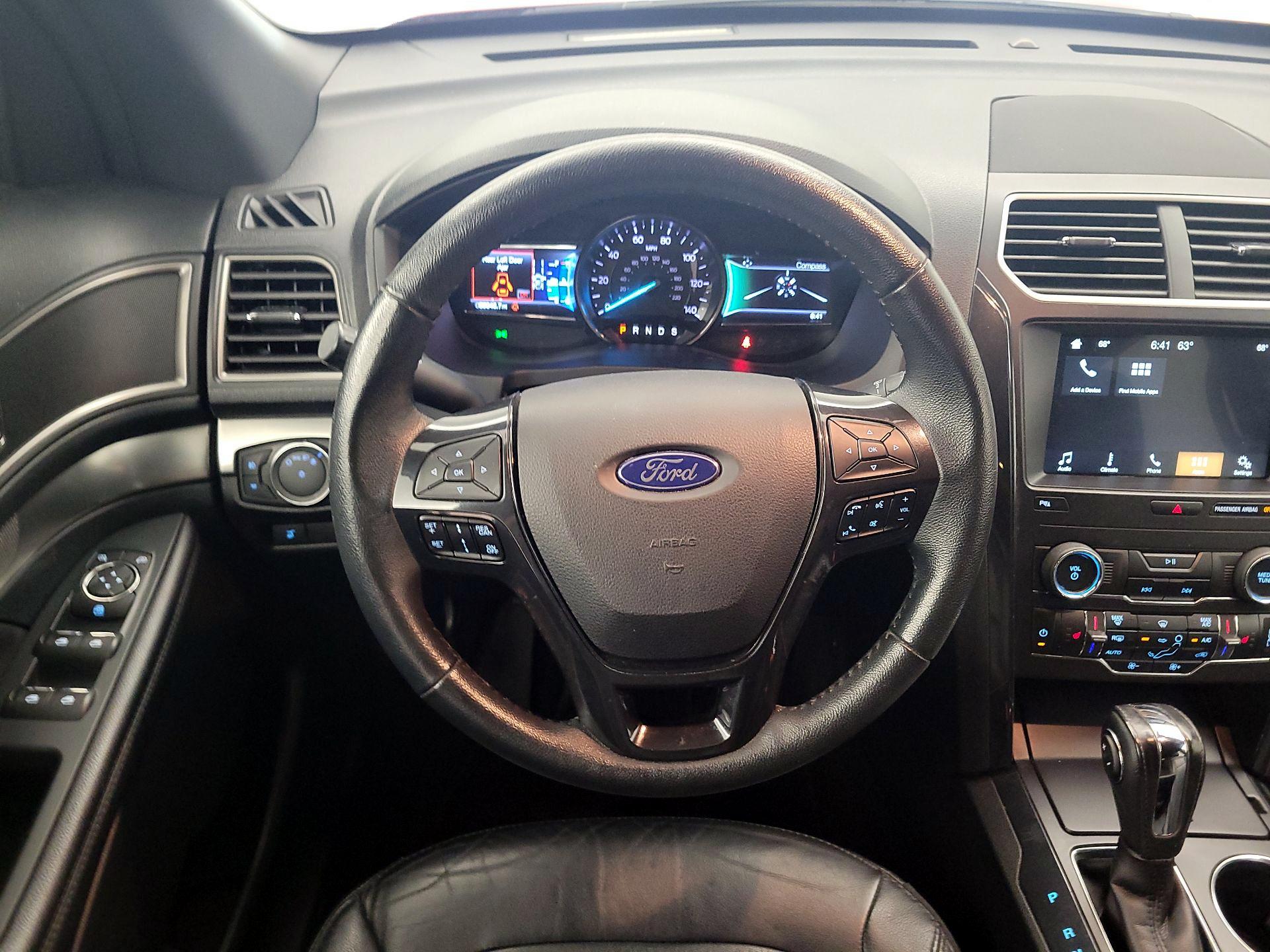 Thumbnail: 2018 Ford Explorer - 10