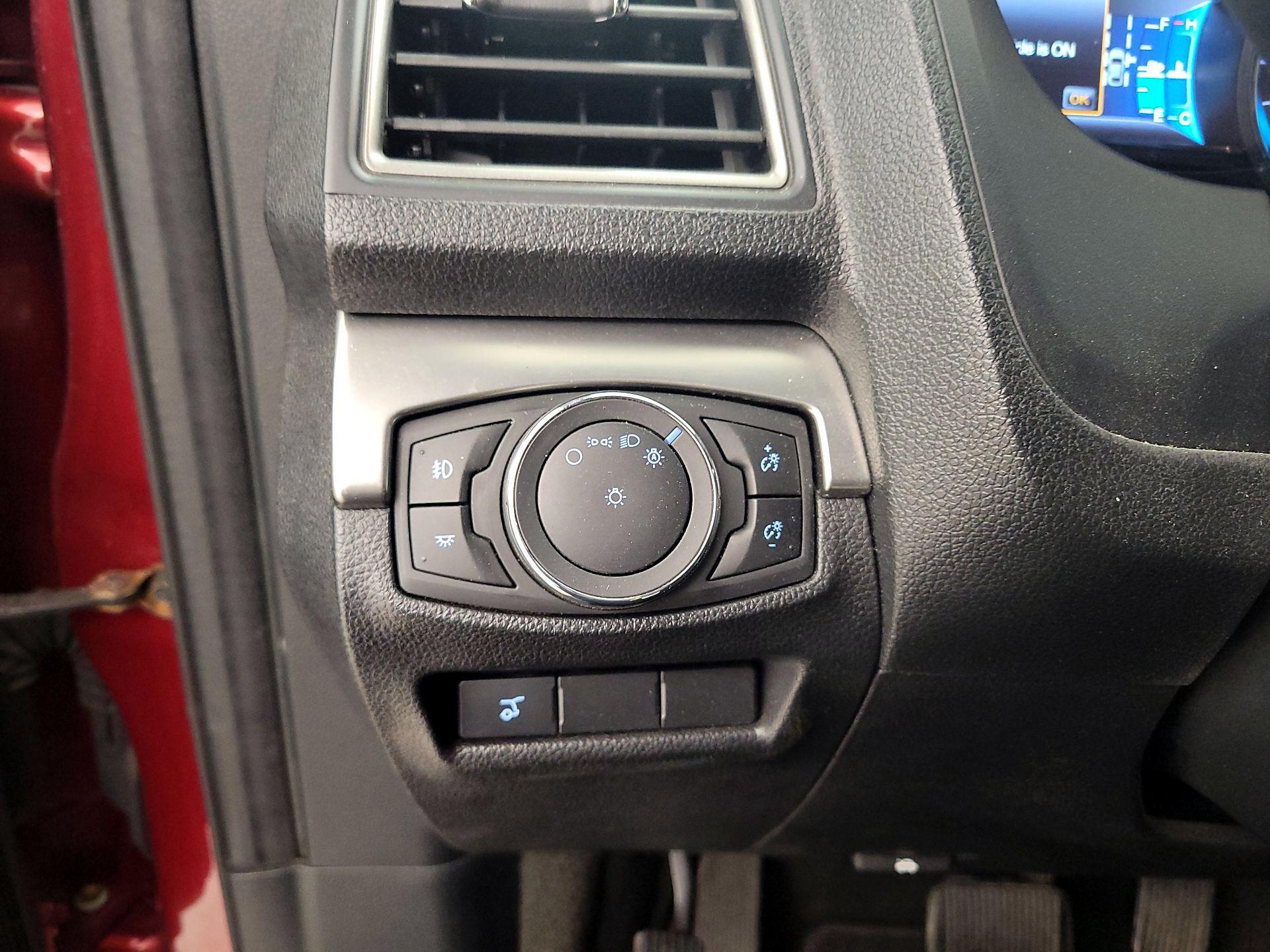 Thumbnail: 2018 Ford Explorer - 13