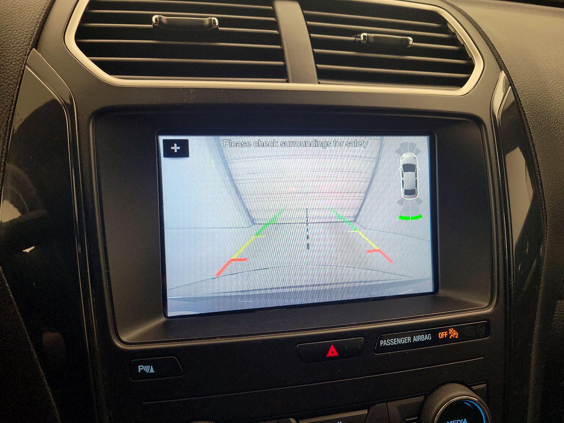 Thumbnail: 2018 Ford Explorer - 14