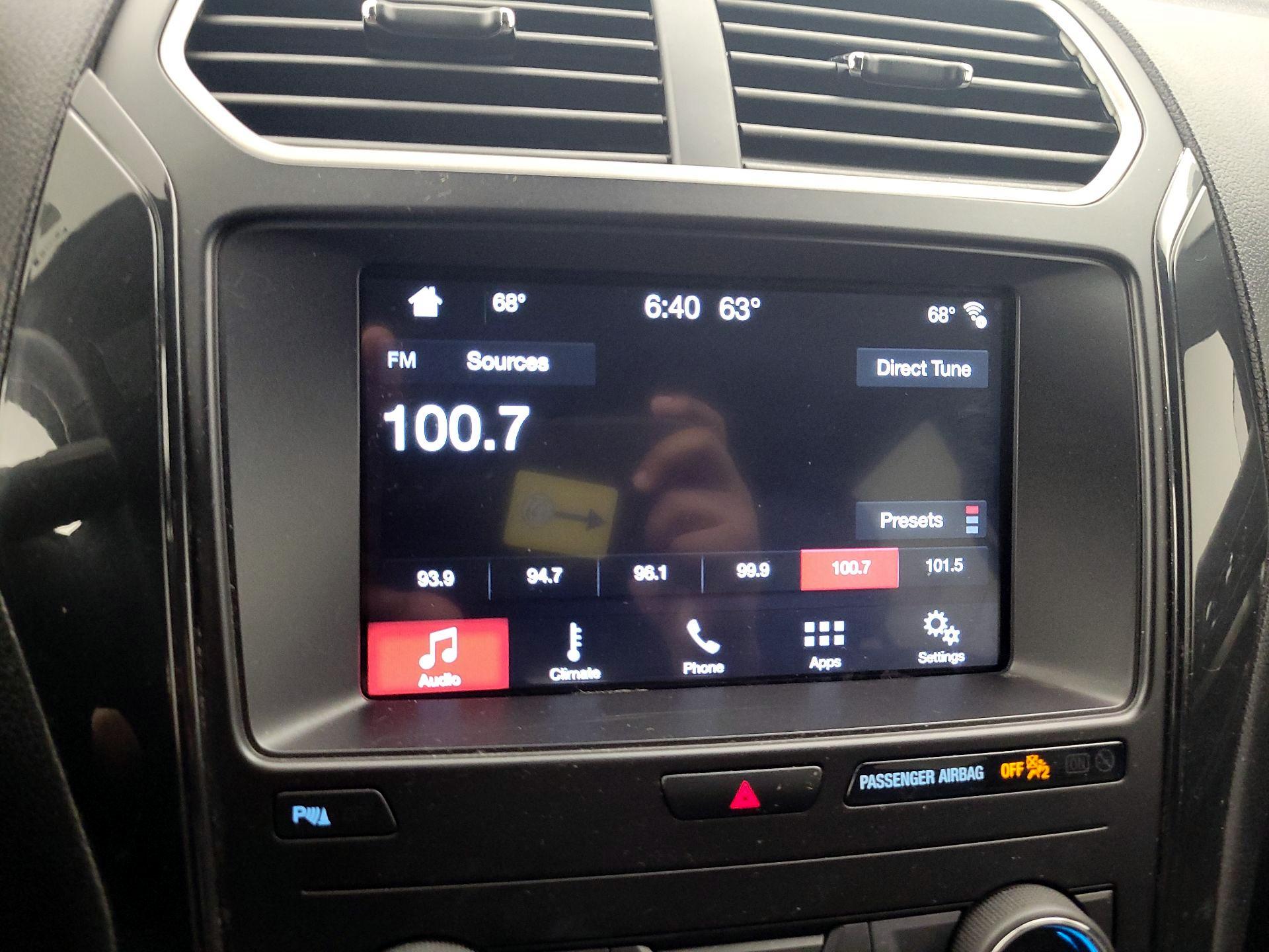 Thumbnail: 2018 Ford Explorer - 15