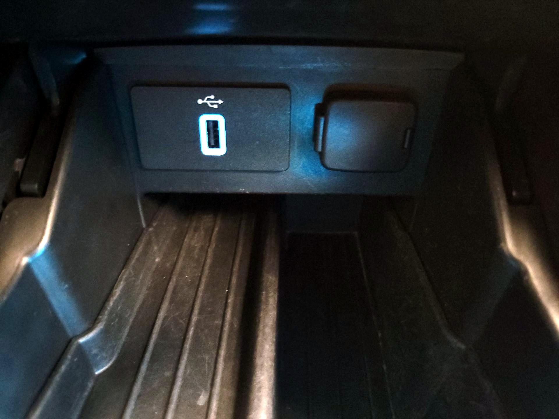 Thumbnail: 2018 Ford Explorer - 18