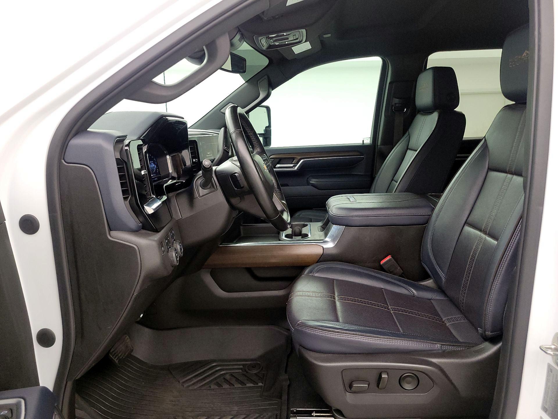 Thumbnail: 2024 Chevrolet Silverado 2500 - 11