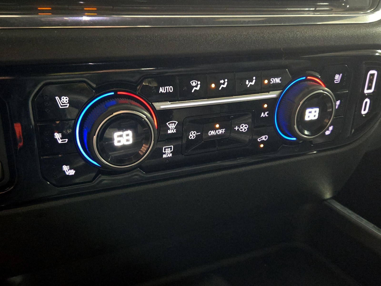 2024 Chevrolet Silverado 2500HD High Country - Photo 17