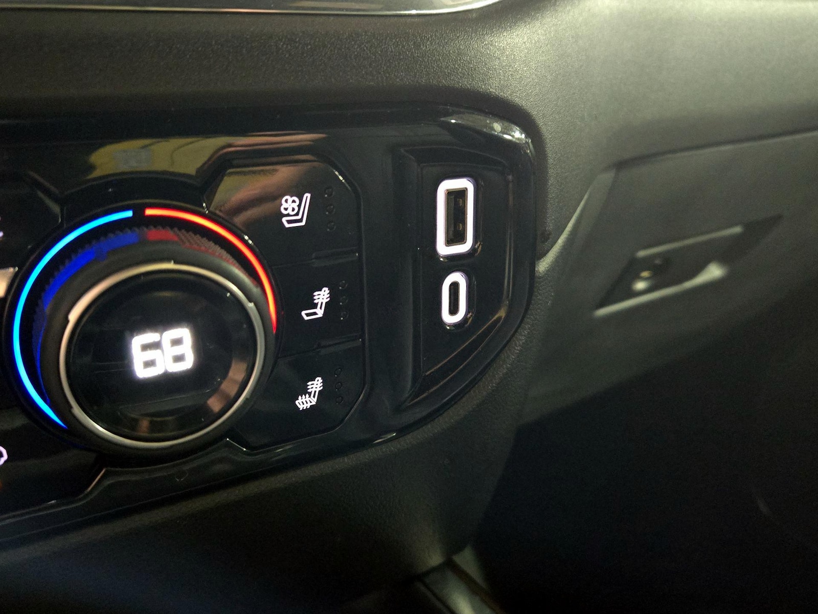 2024 Chevrolet Silverado 2500HD High Country - Photo 19