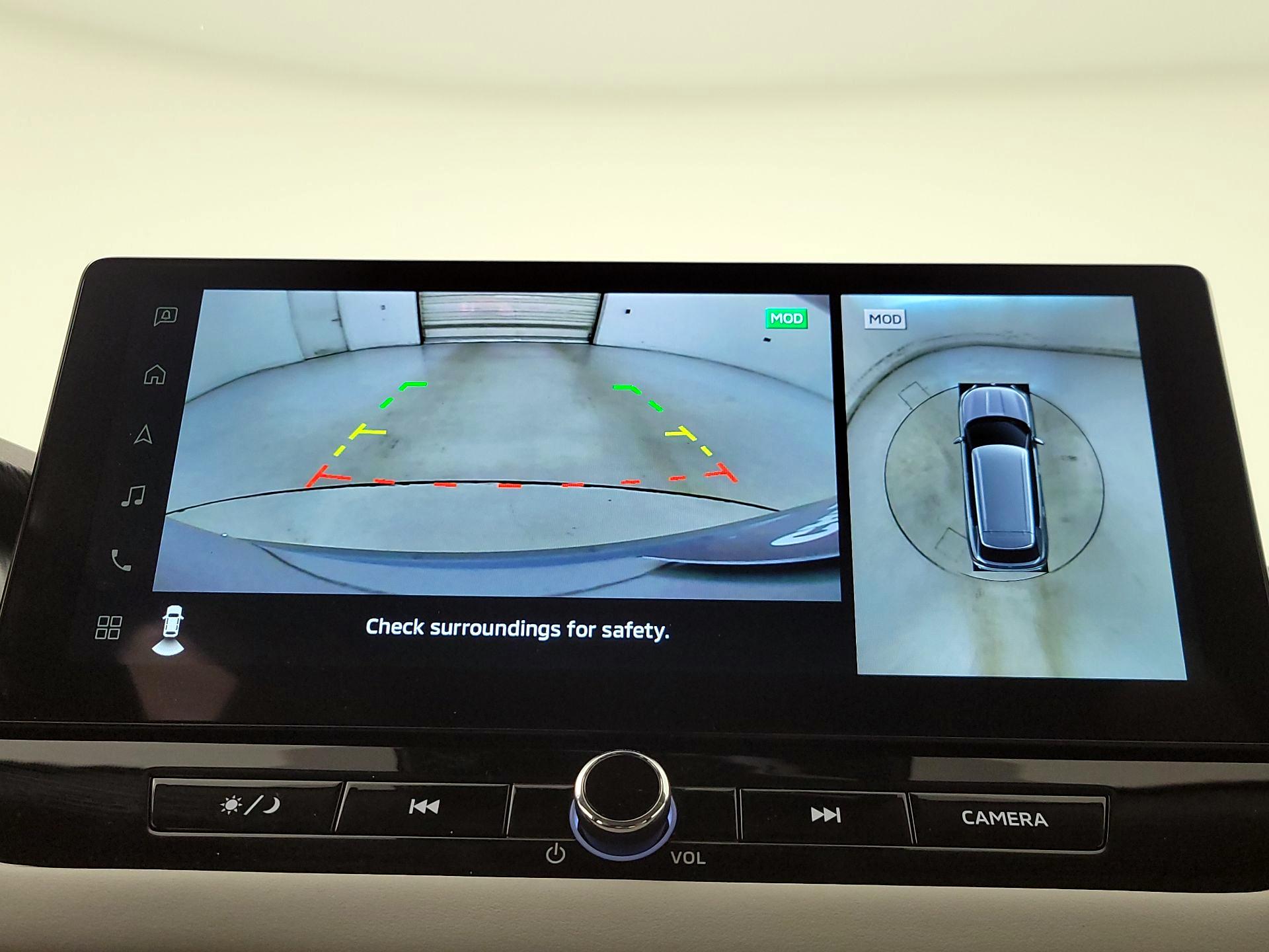 Thumbnail: 2025 Mitsubishi Outlander - 15