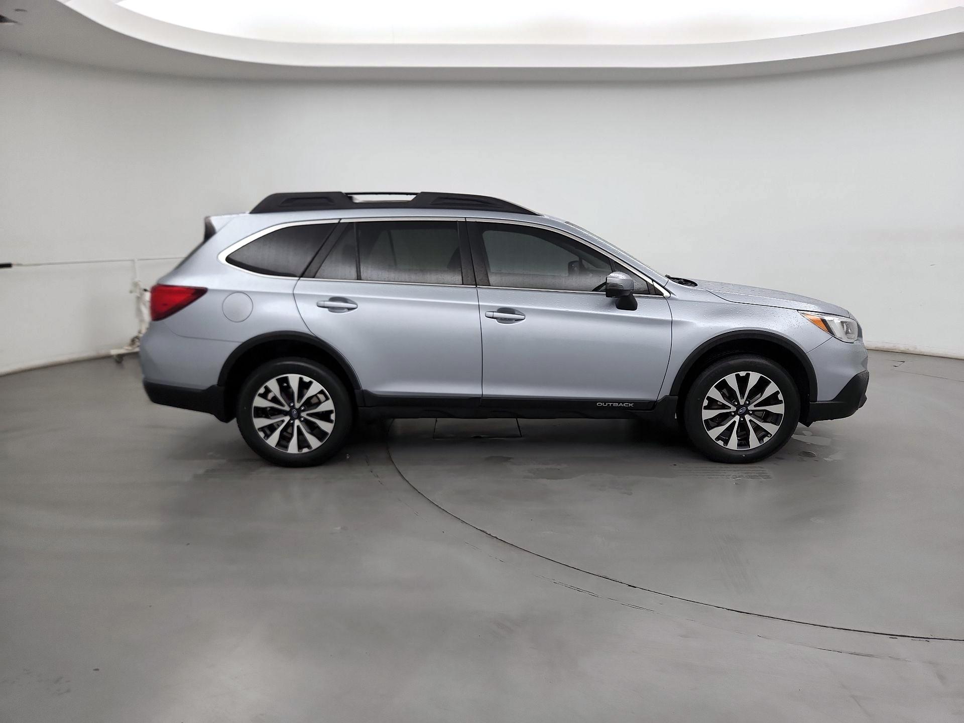 Thumbnail: 2017 Subaru Outback - 4