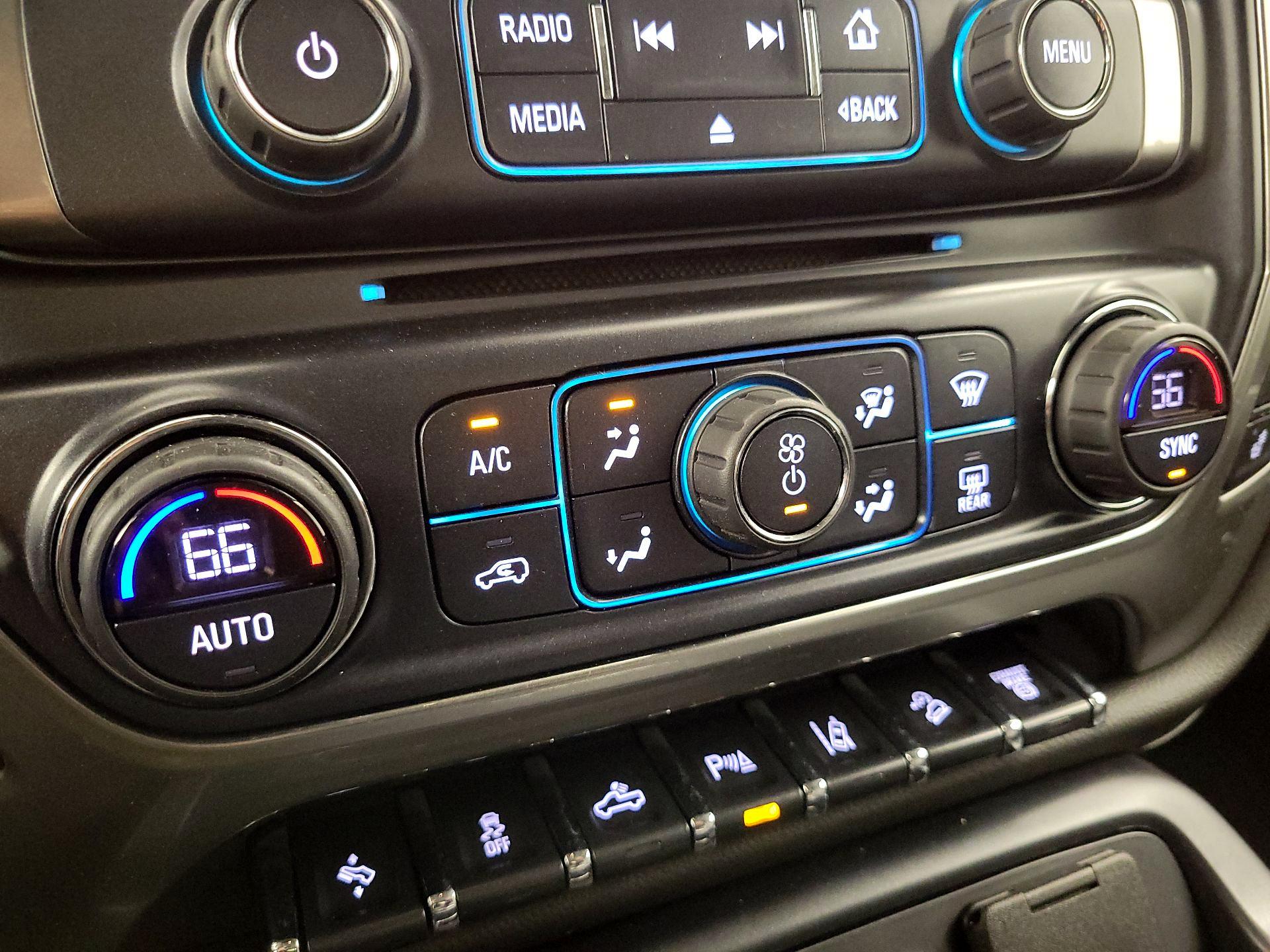 Thumbnail: 2017 Chevrolet Silverado 2500 - 17