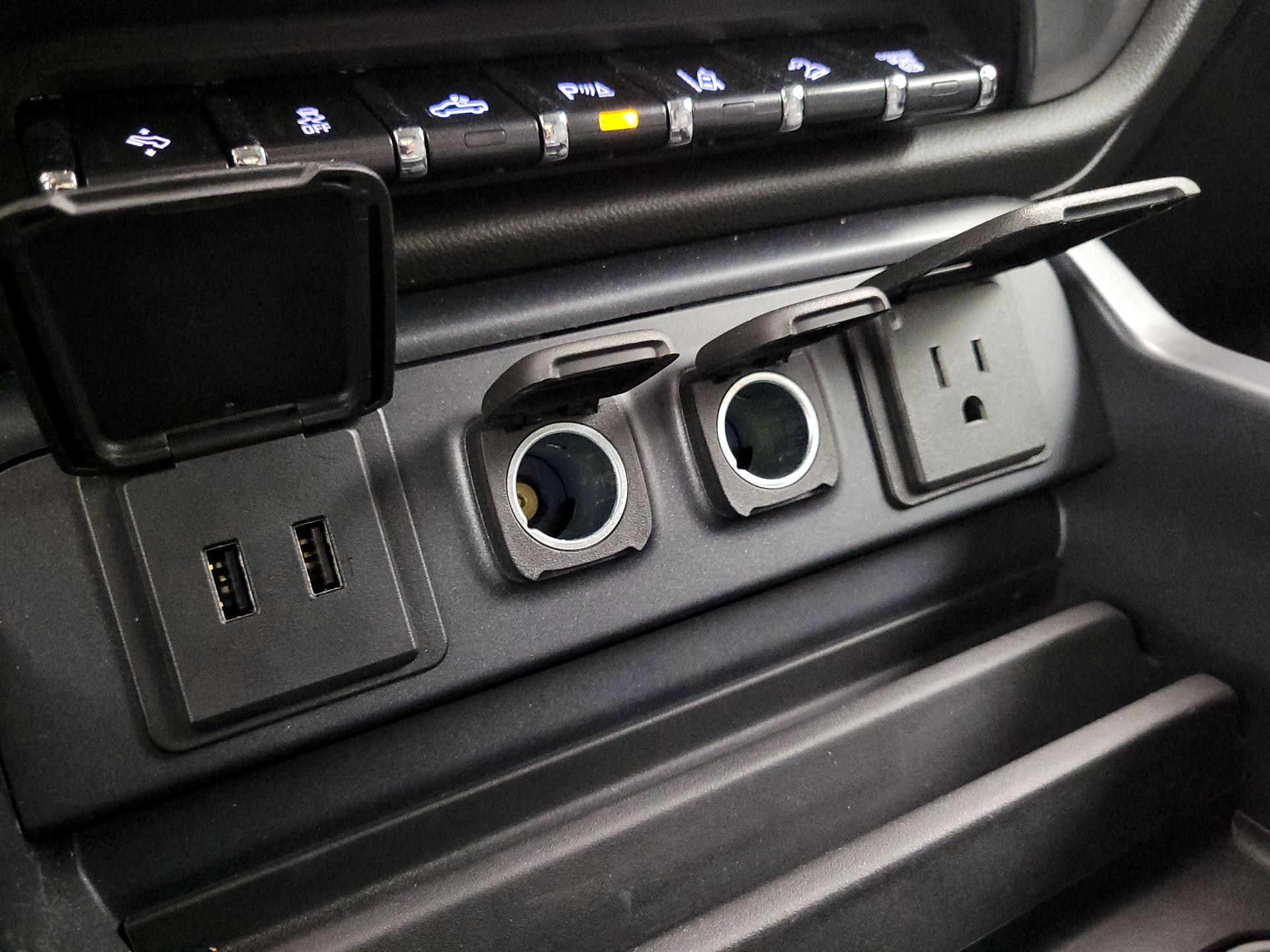 Thumbnail: 2017 Chevrolet Silverado 2500 - 19