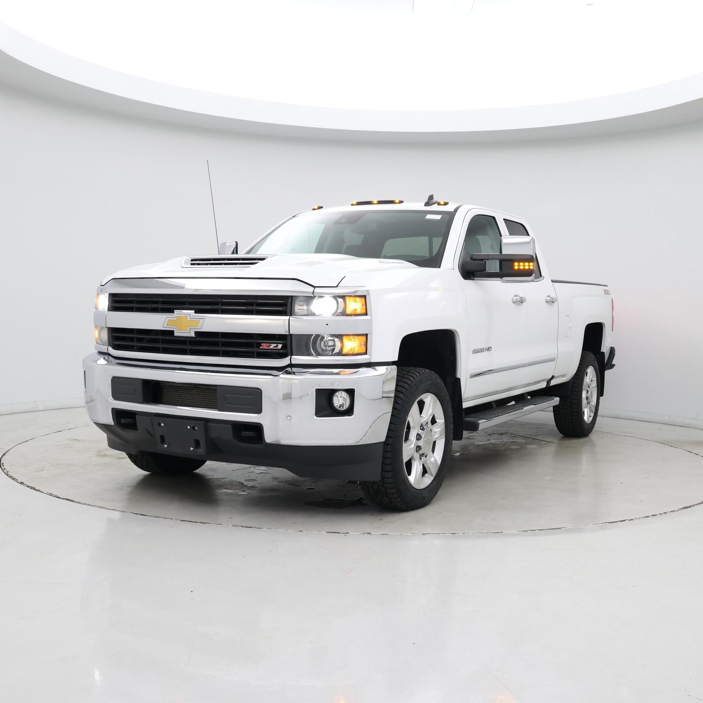 Thumbnail: 2017 Chevrolet Silverado 2500 - 4