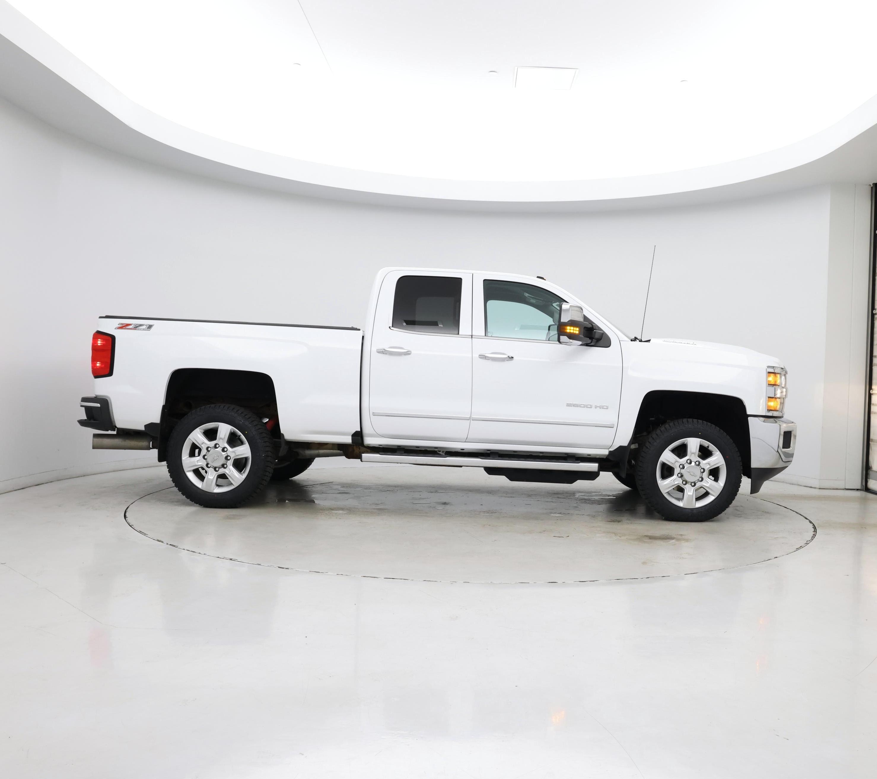 Thumbnail: 2017 Chevrolet Silverado 2500 - 7