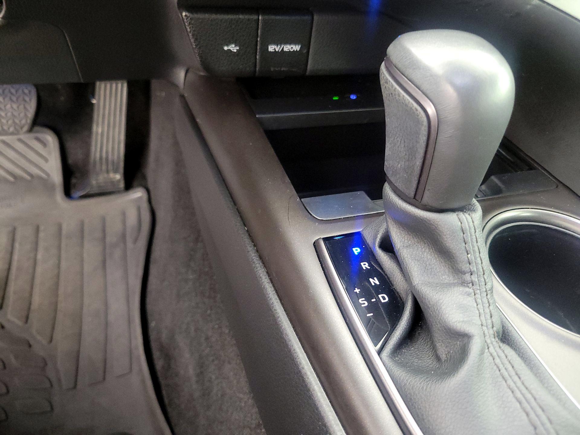 Thumbnail: 2024 Toyota Camry - 17