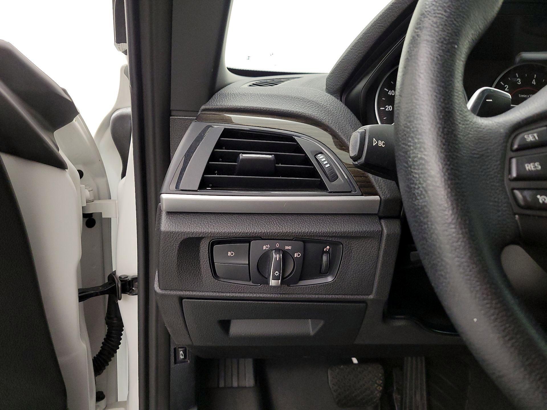 Thumbnail: 2017 BMW 2 Series - 13