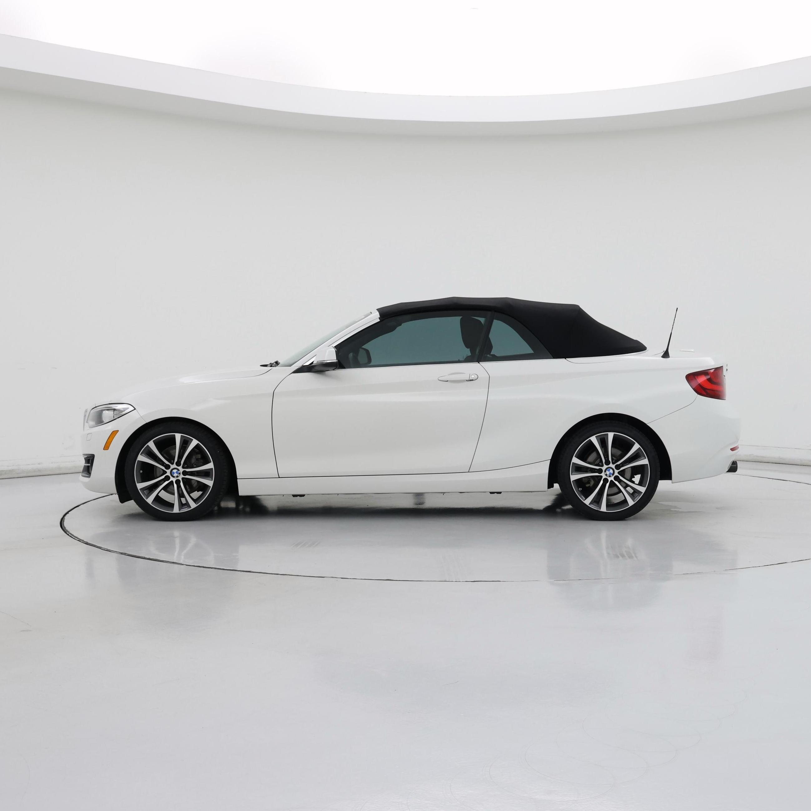 Thumbnail: 2017 BMW 2 Series - 3