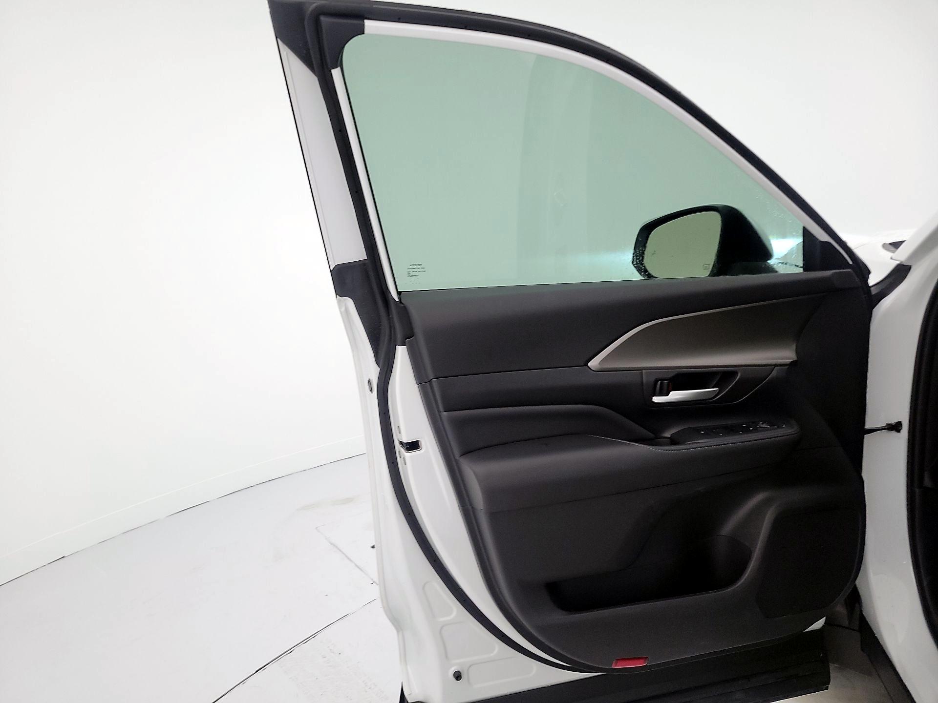 Thumbnail: 2025 Toyota Grand Highlander - 12