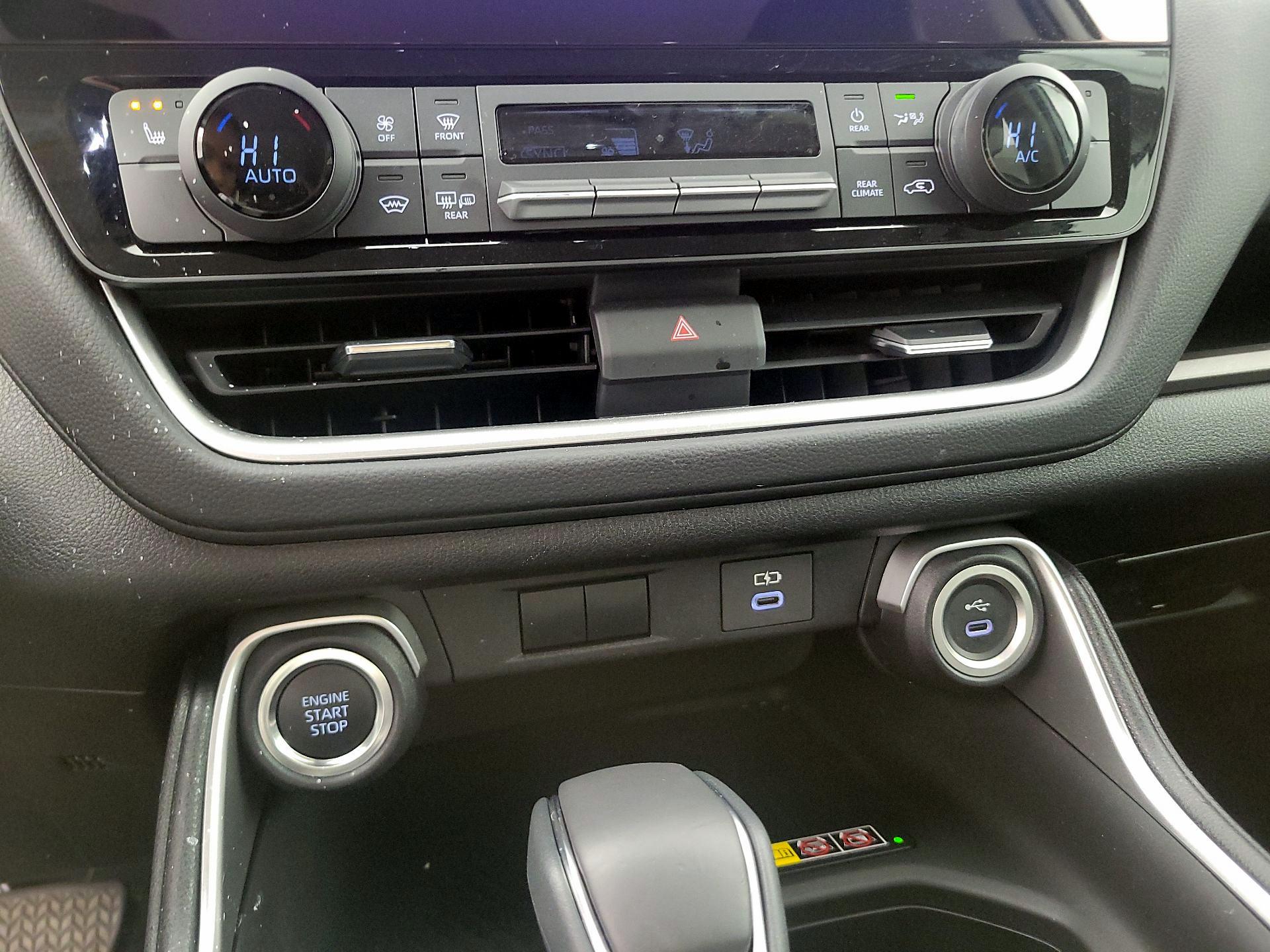 Thumbnail: 2025 Toyota Grand Highlander - 16