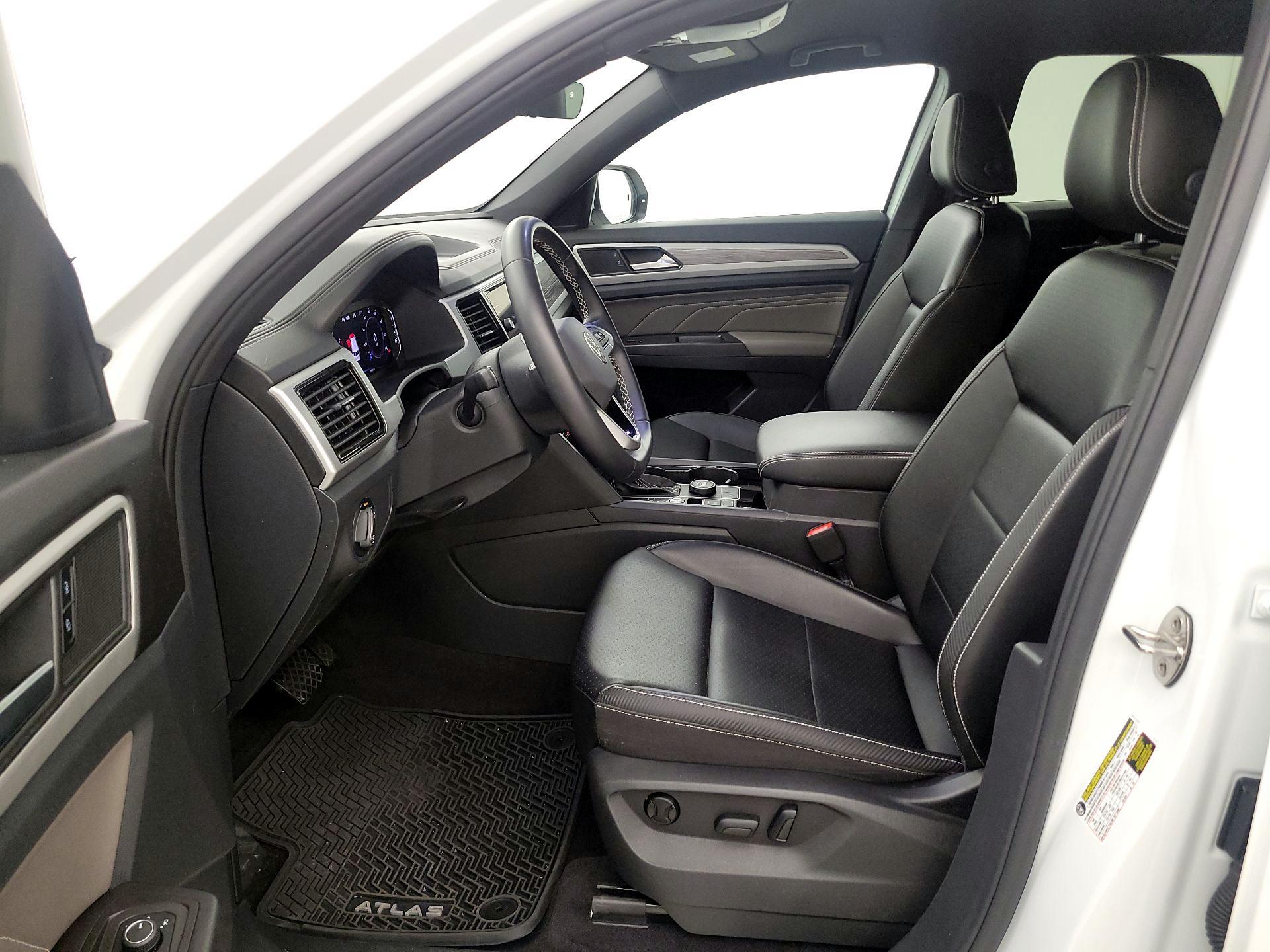 Thumbnail: 2022 Volkswagen Atlas - 11