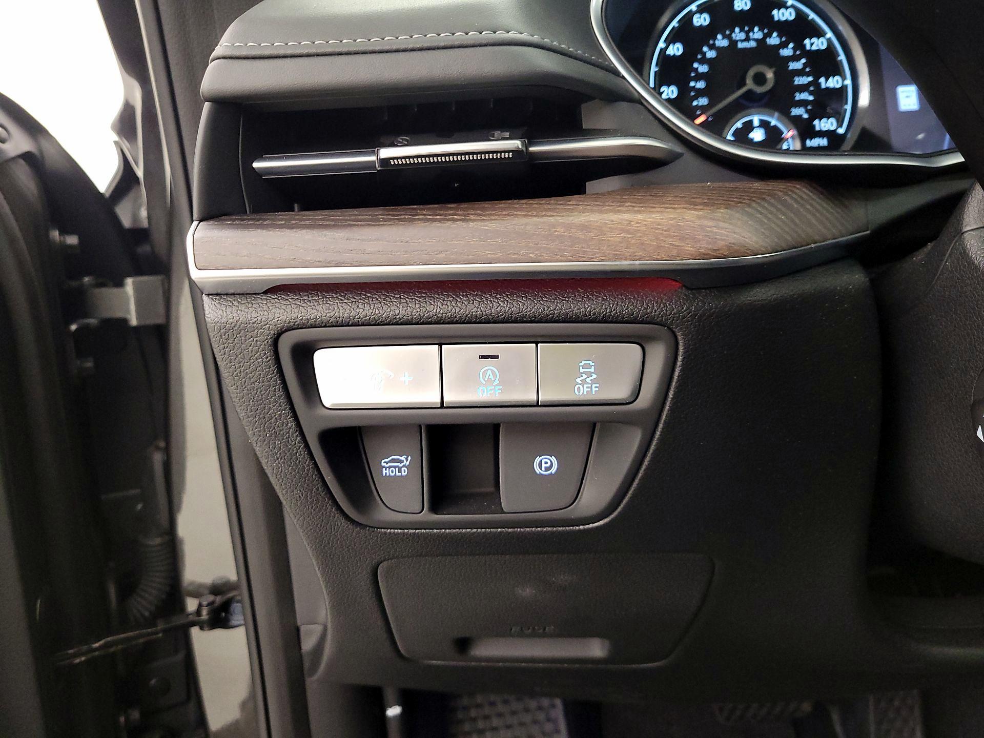 Thumbnail: 2022 Genesis G80 - 13