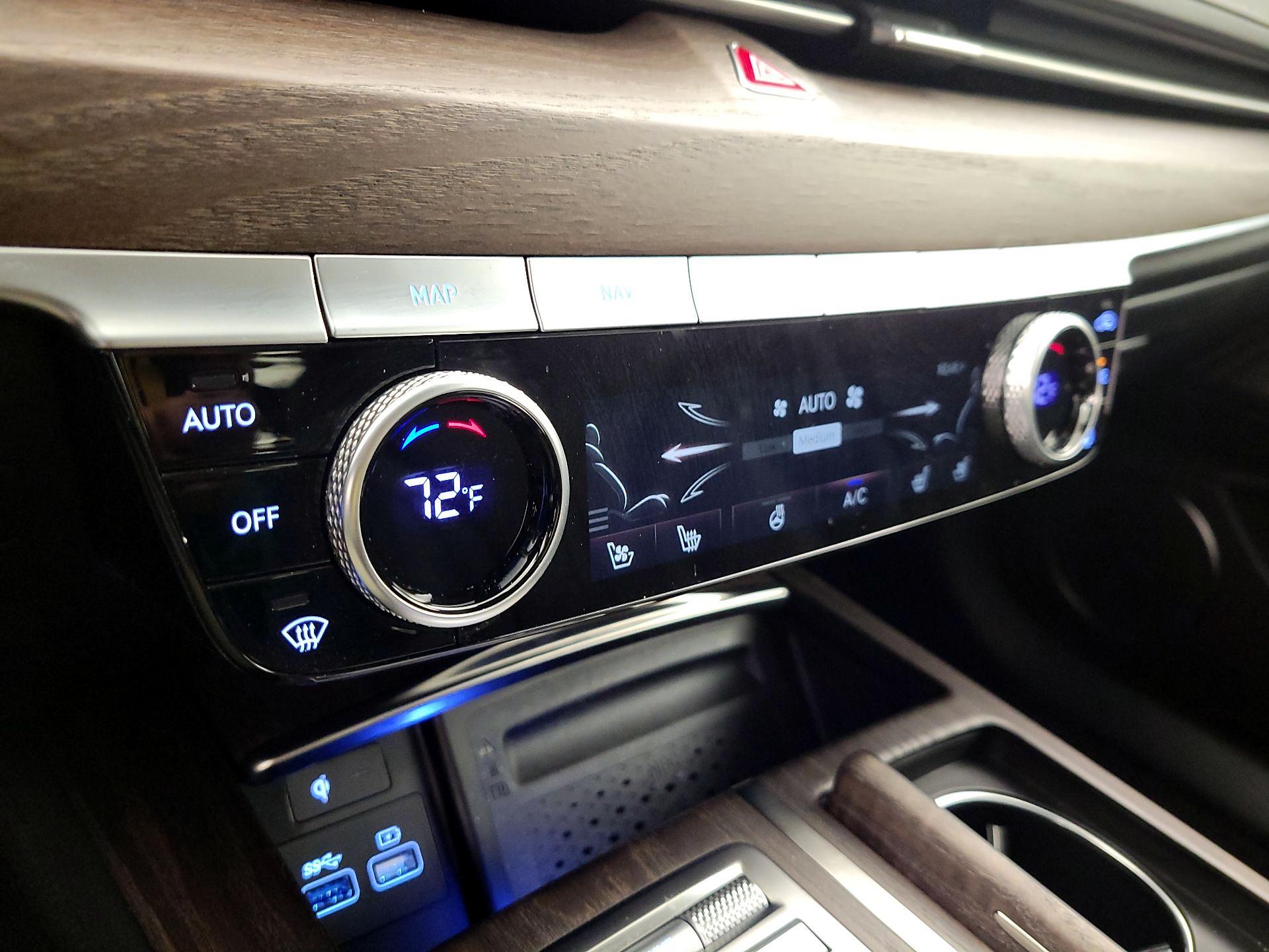 Thumbnail: 2022 Genesis G80 - 17