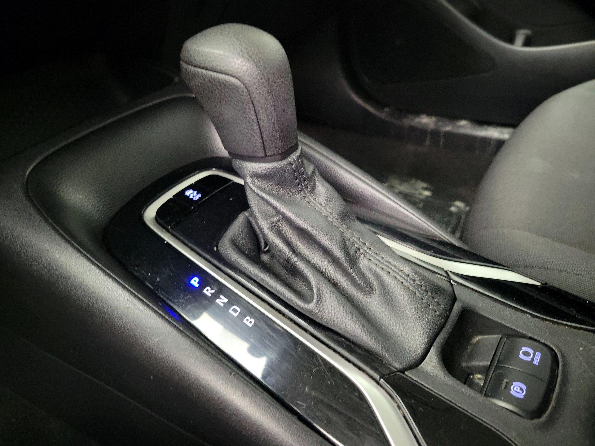 Thumbnail: 2021 Toyota Corolla - 17