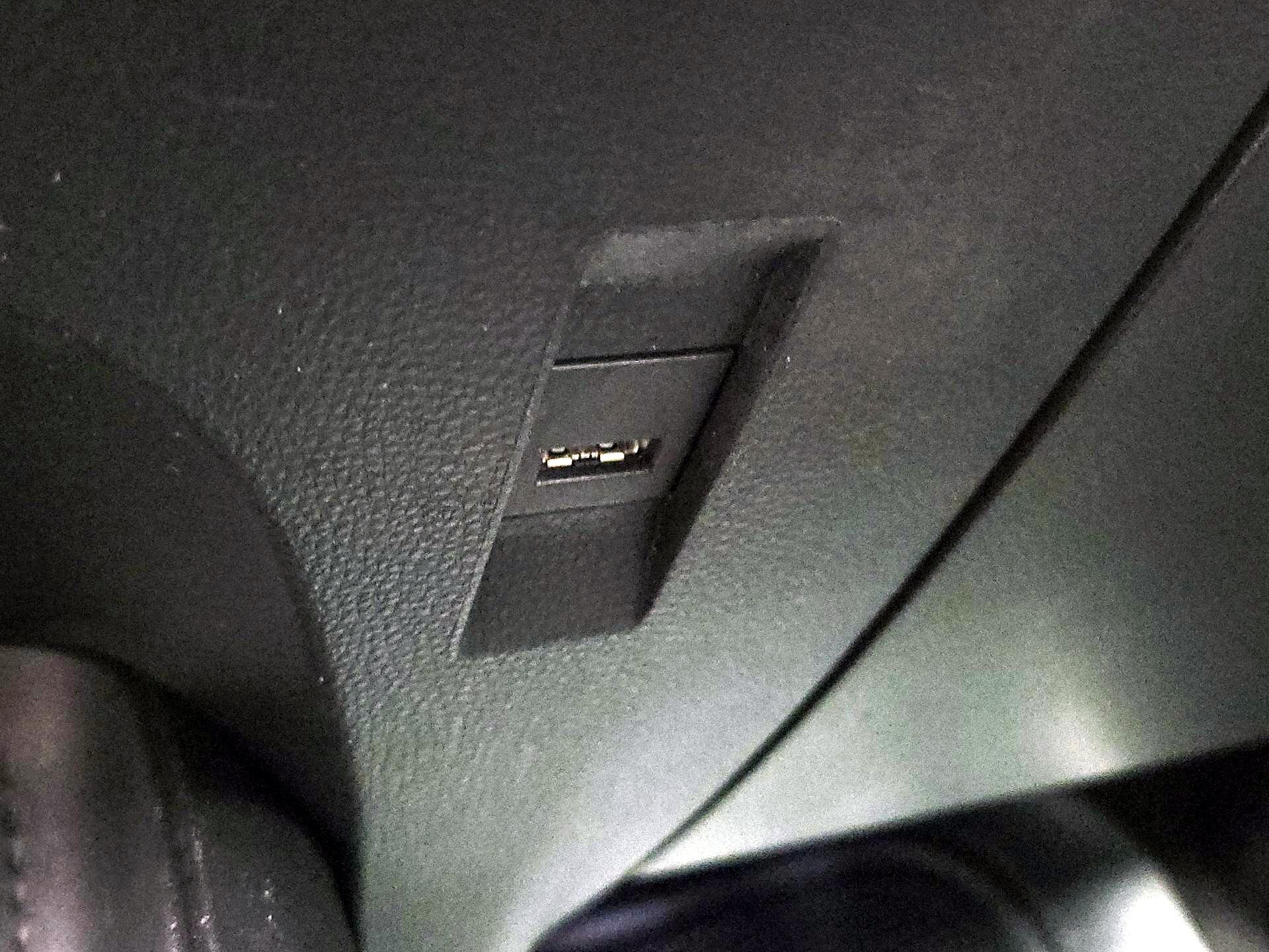 Thumbnail: 2021 Toyota Corolla - 18