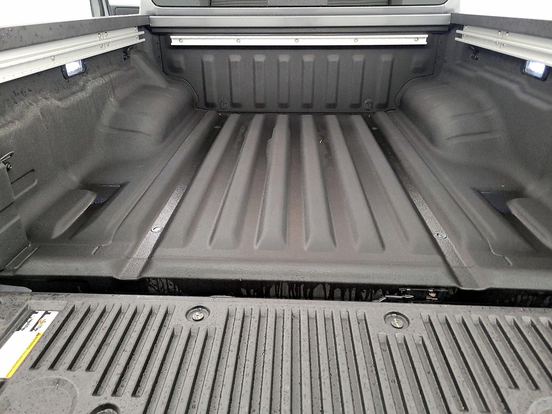 Thumbnail: 2025 Nissan Frontier - 20