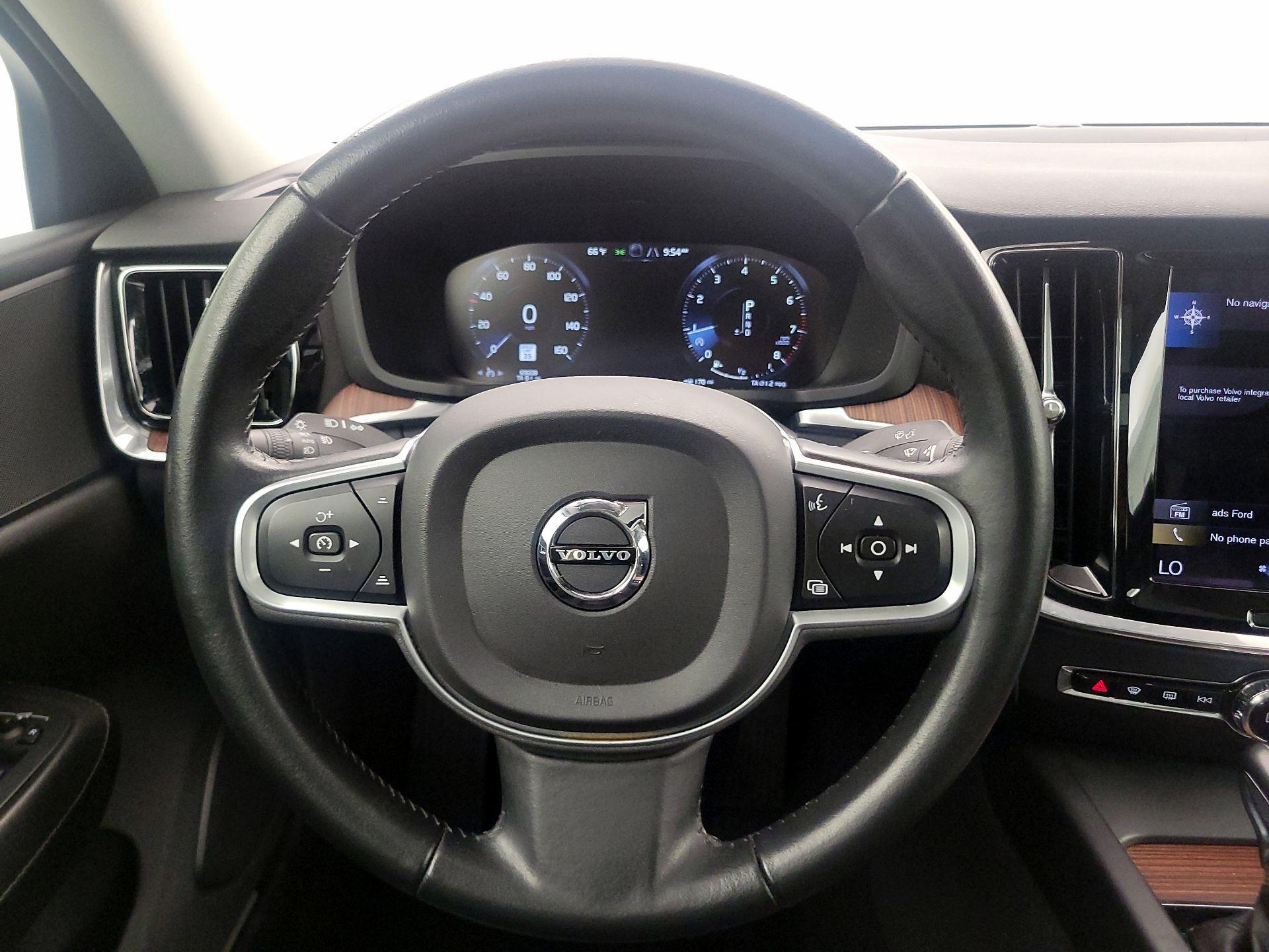 Thumbnail: 2021 Volvo S60 - 10