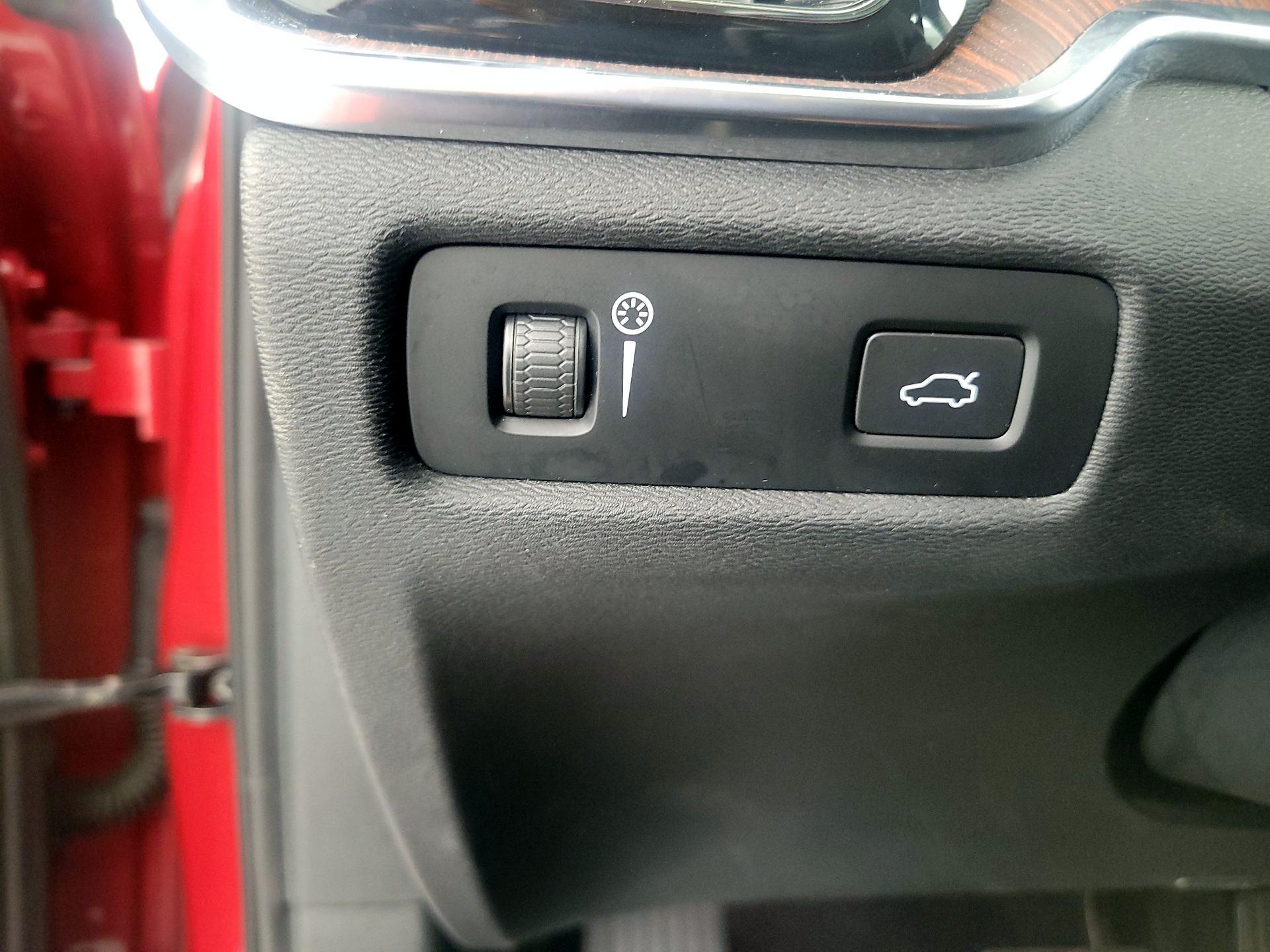 Thumbnail: 2021 Volvo S60 - 13