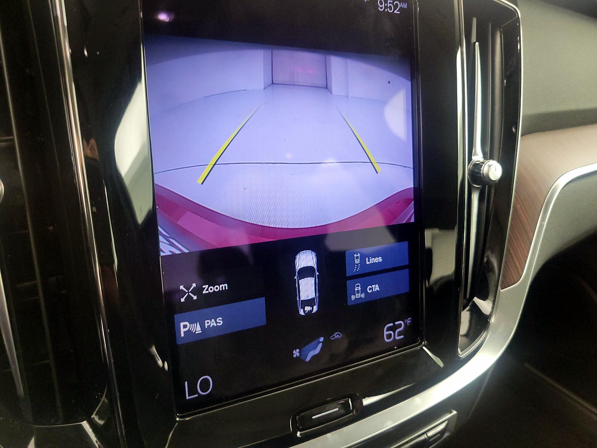 Thumbnail: 2021 Volvo S60 - 14