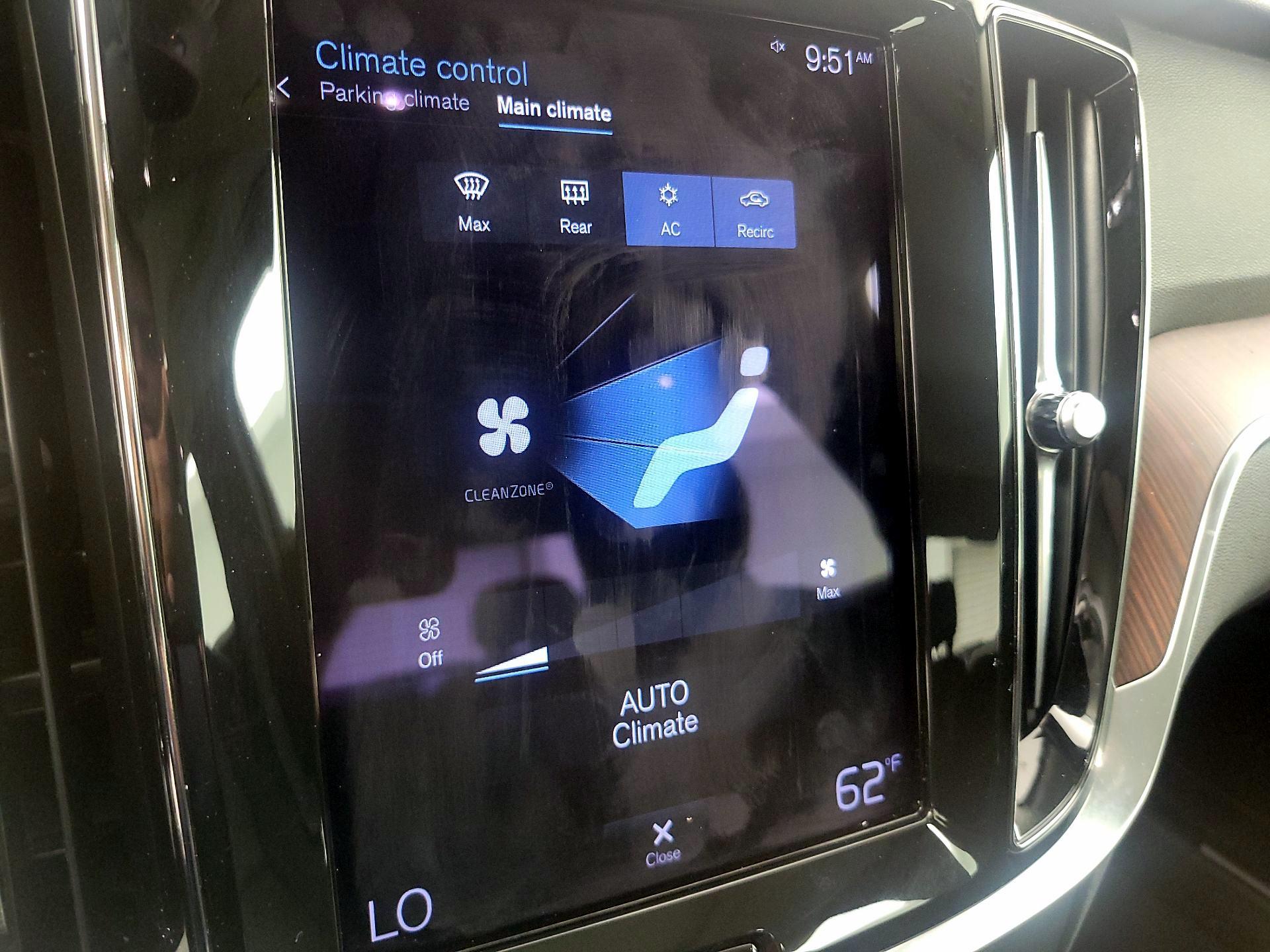 Thumbnail: 2021 Volvo S60 - 16