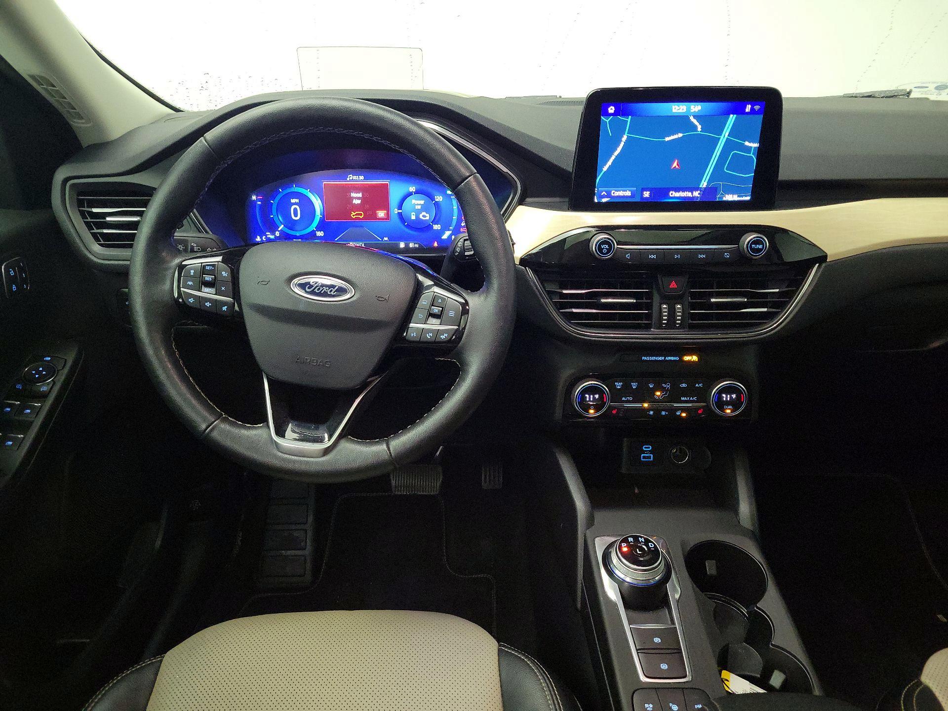 Thumbnail: 2021 Ford Escape - 10