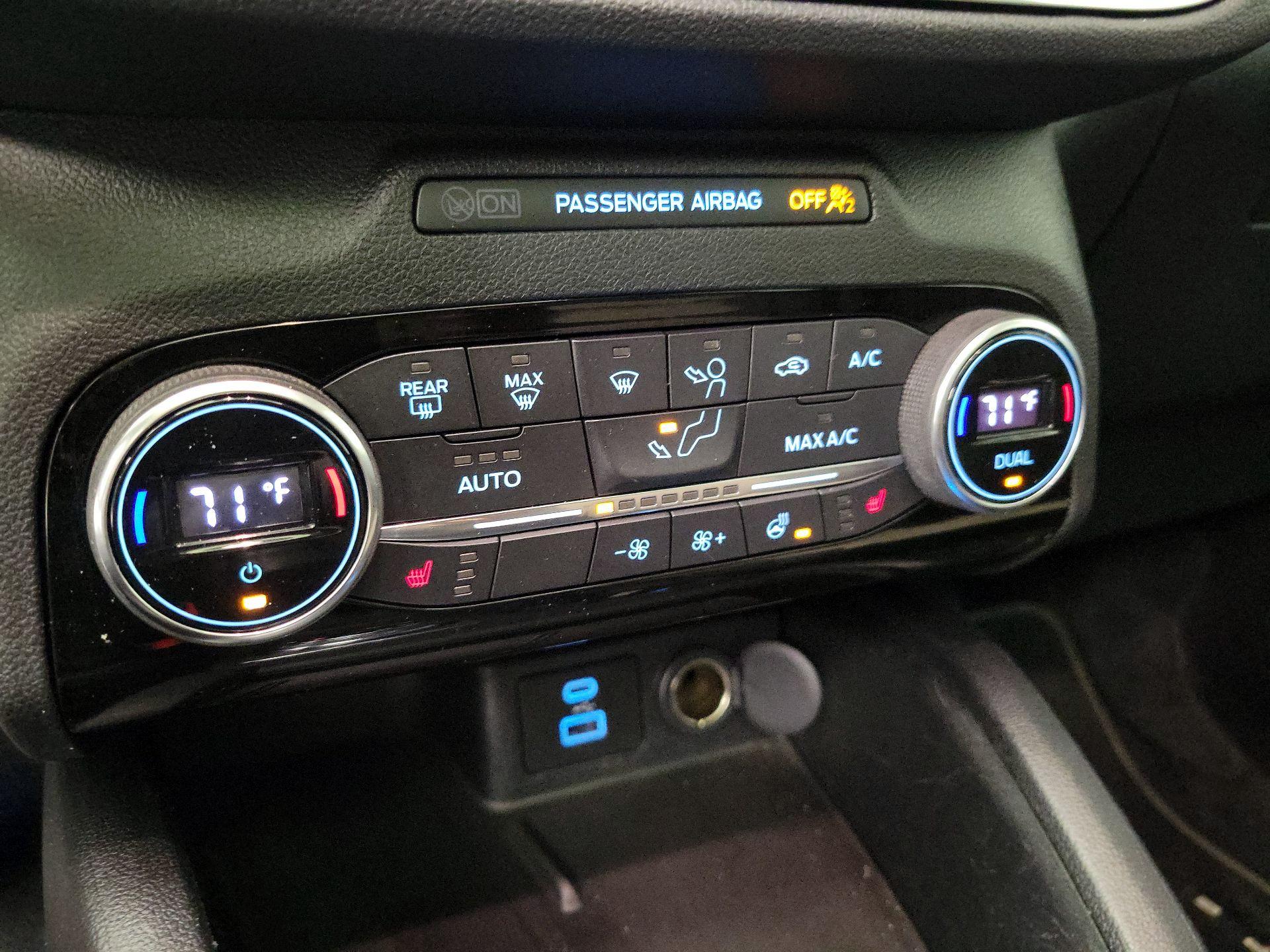 Thumbnail: 2021 Ford Escape - 17