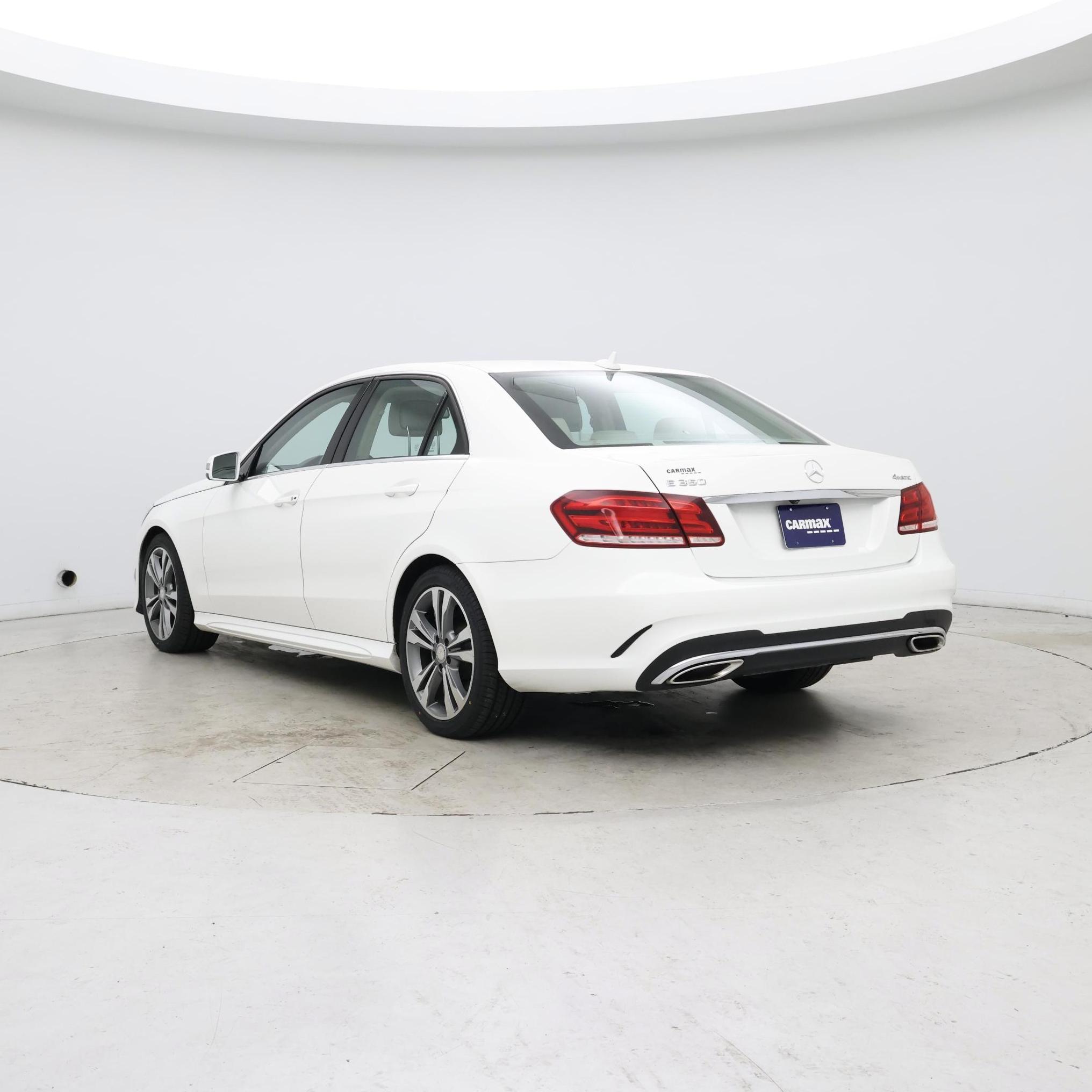 Thumbnail: 2016 Mercedes-Benz E-Class - 2