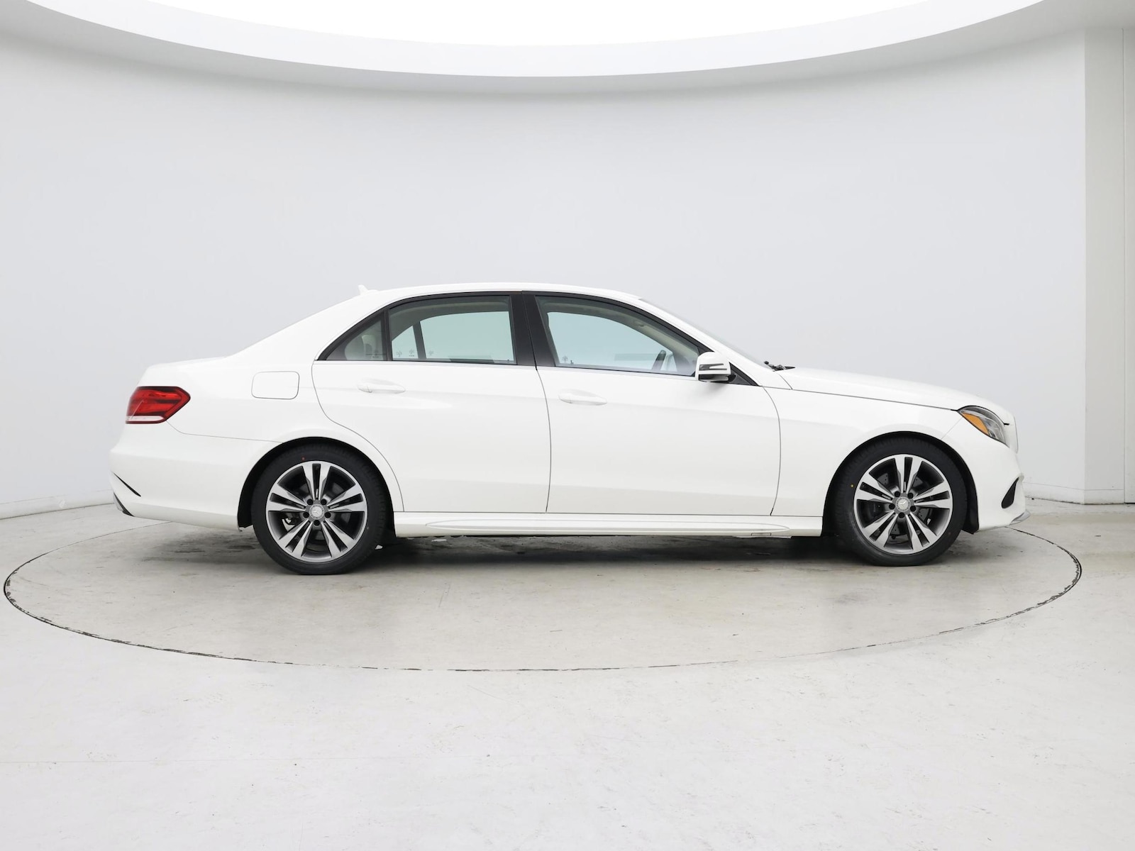 2016 Mercedes-Benz E-Class E350 Sport - Photo 8