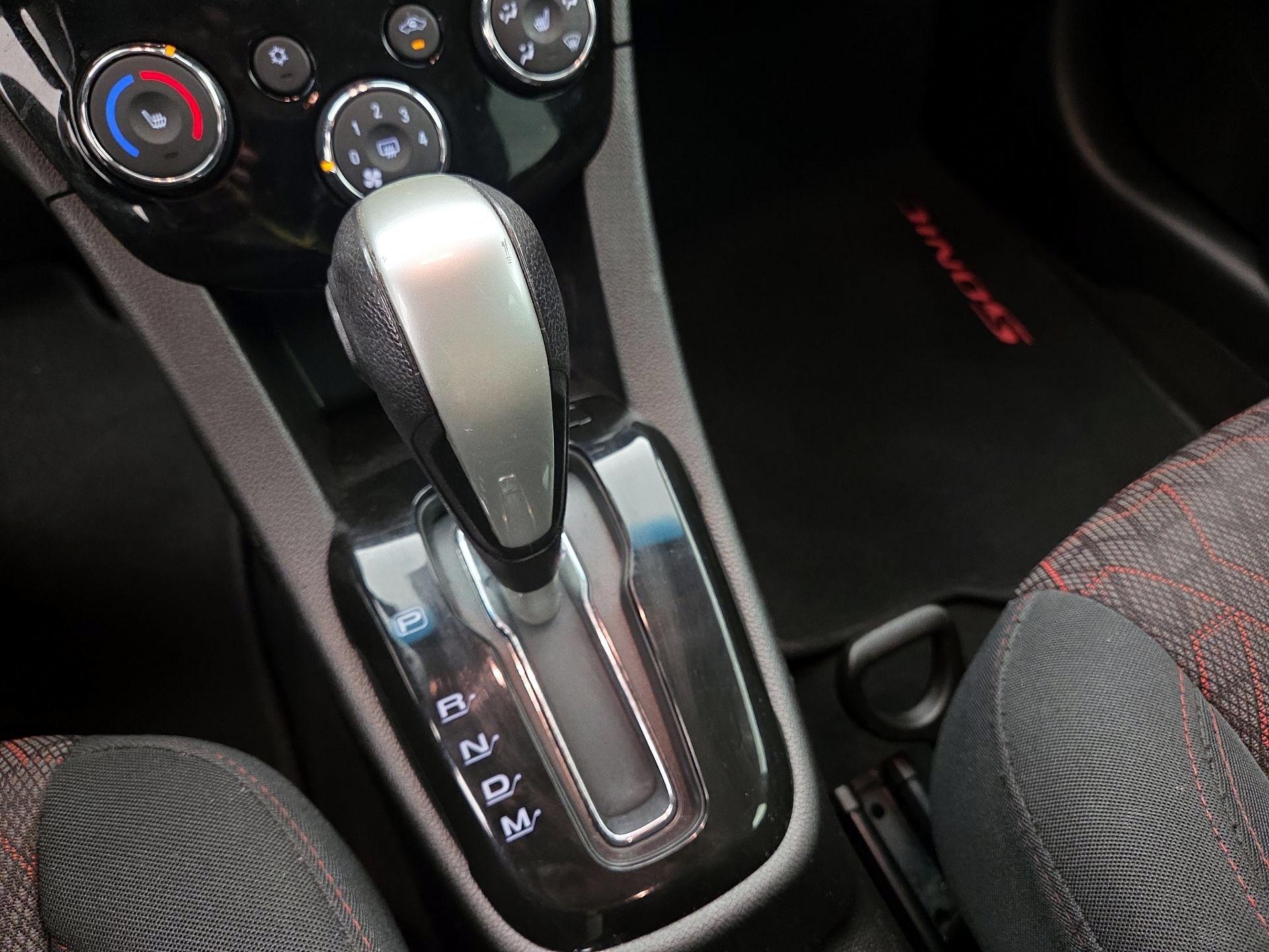 Thumbnail: 2018 Chevrolet Sonic - 17