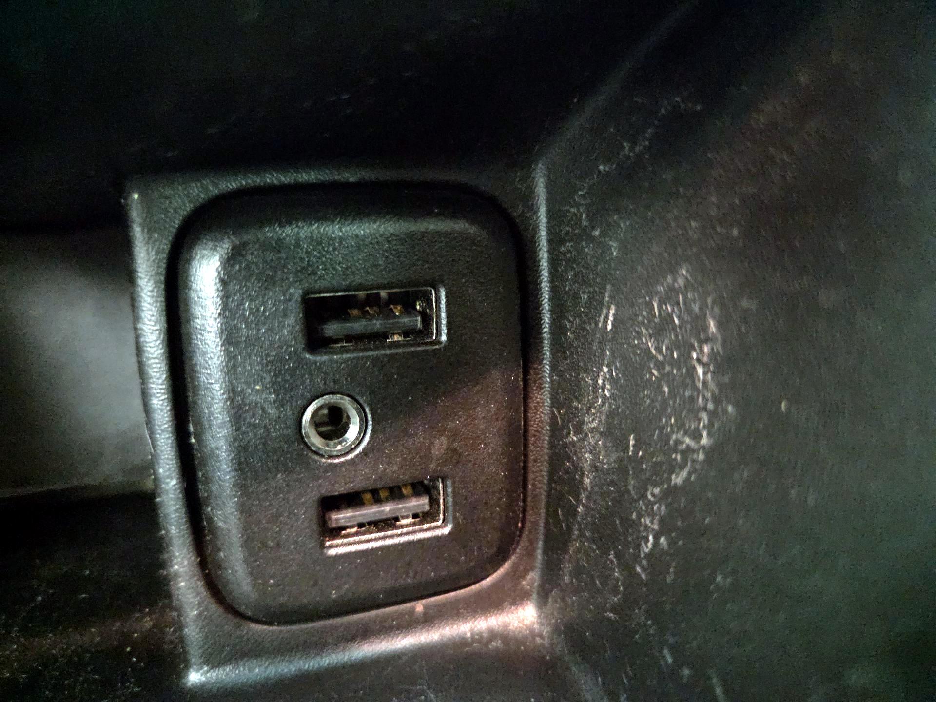 Thumbnail: 2018 Chevrolet Sonic - 18