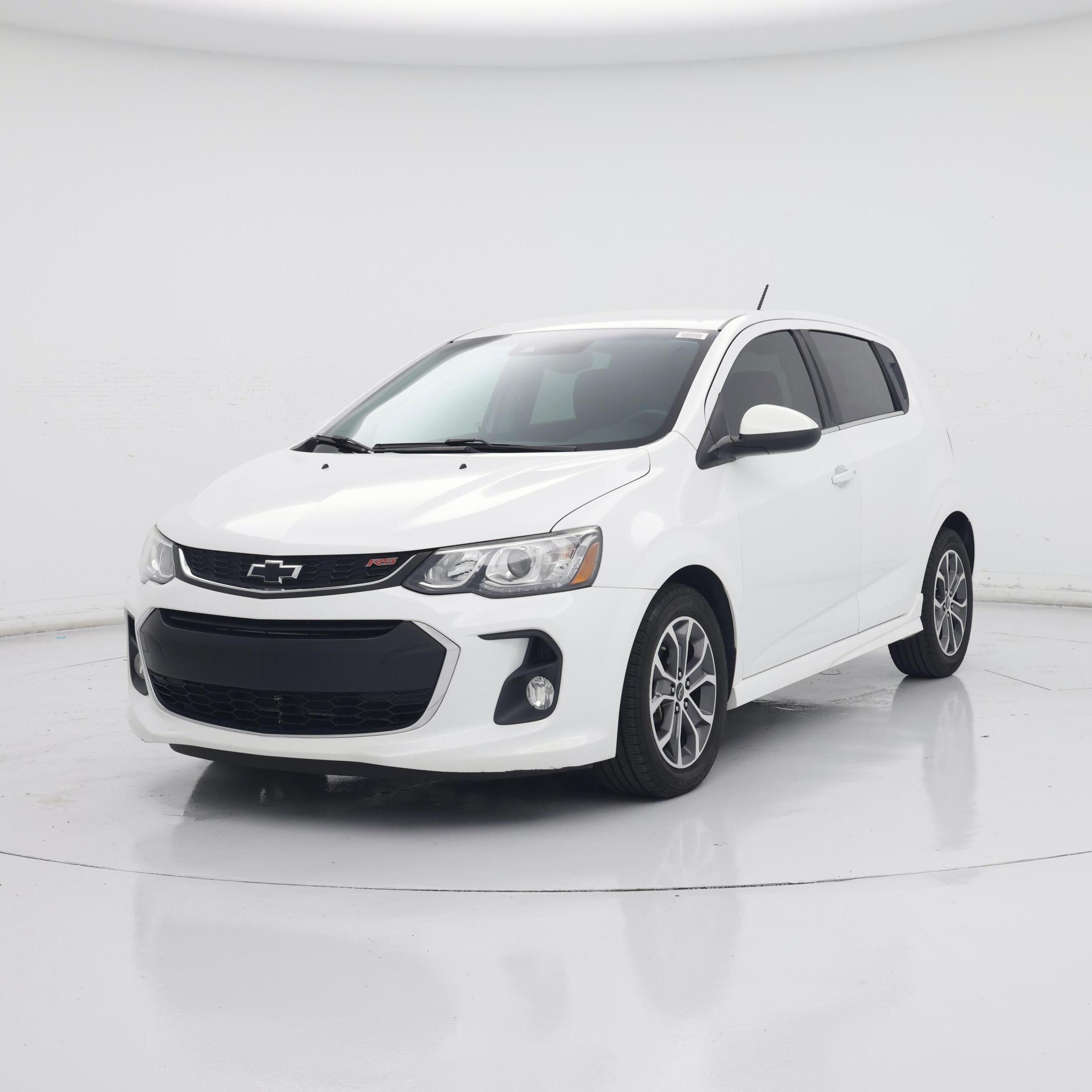 Thumbnail: 2018 Chevrolet Sonic - 4