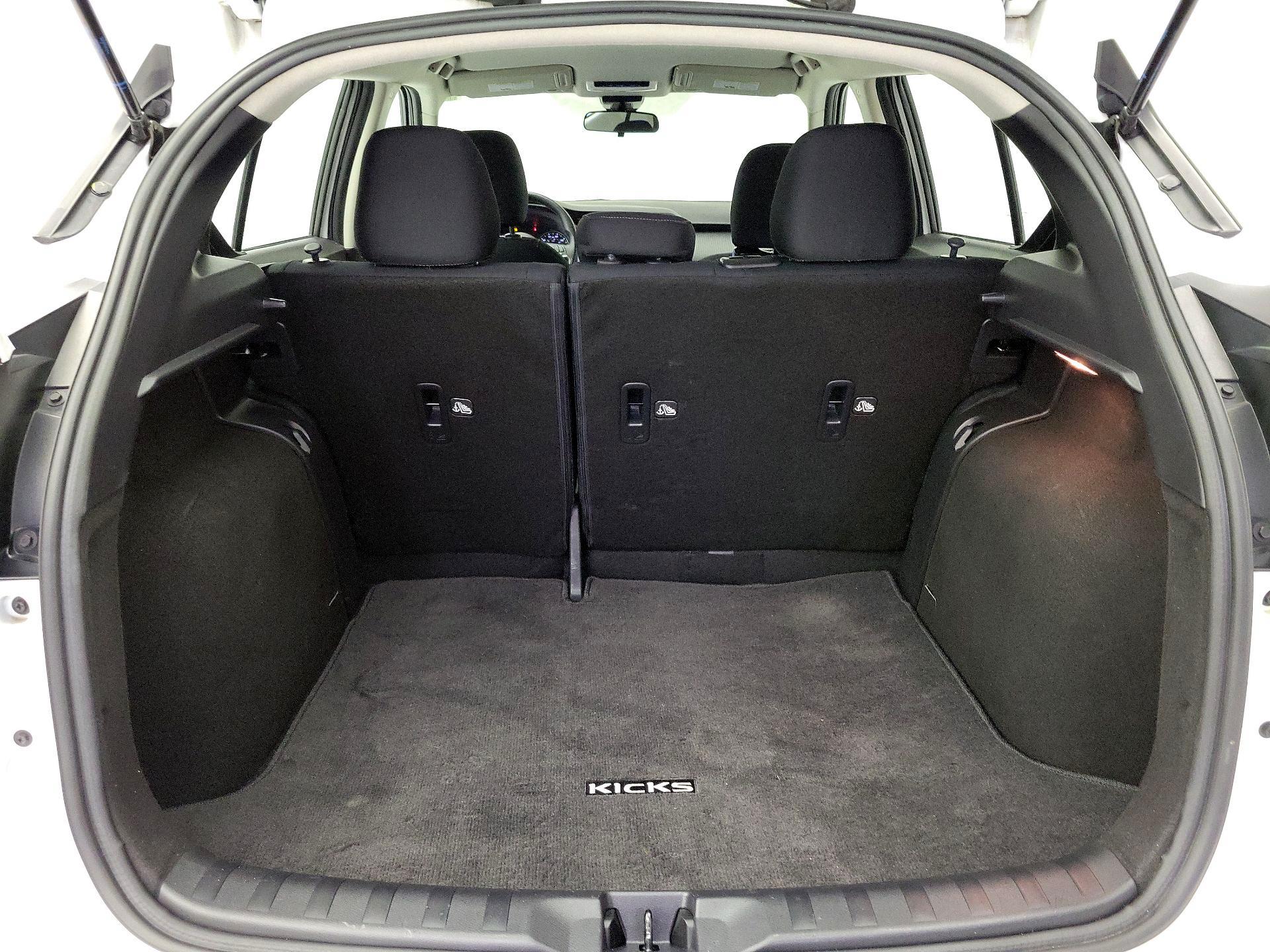 Thumbnail: 2023 Nissan Kicks - 20