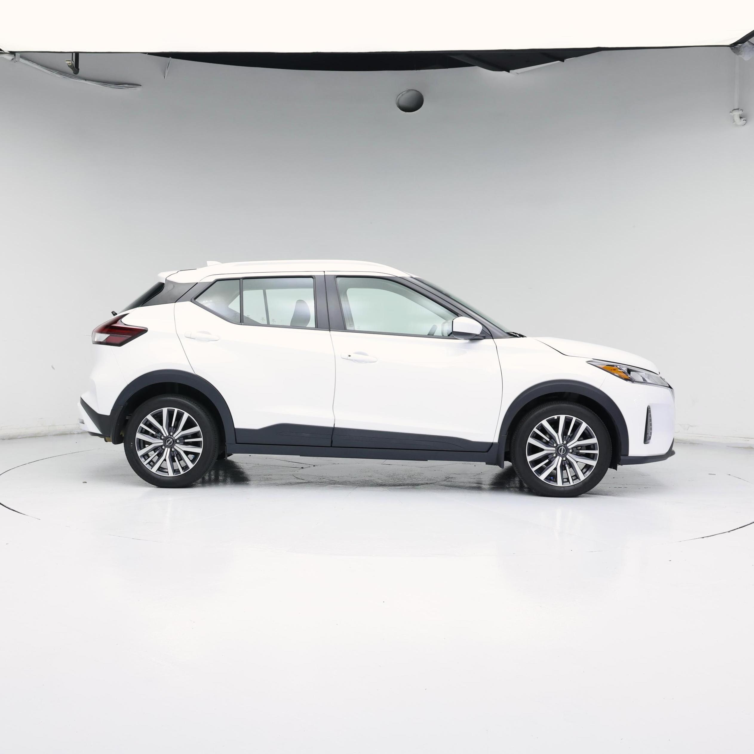 Thumbnail: 2023 Nissan Kicks - 7