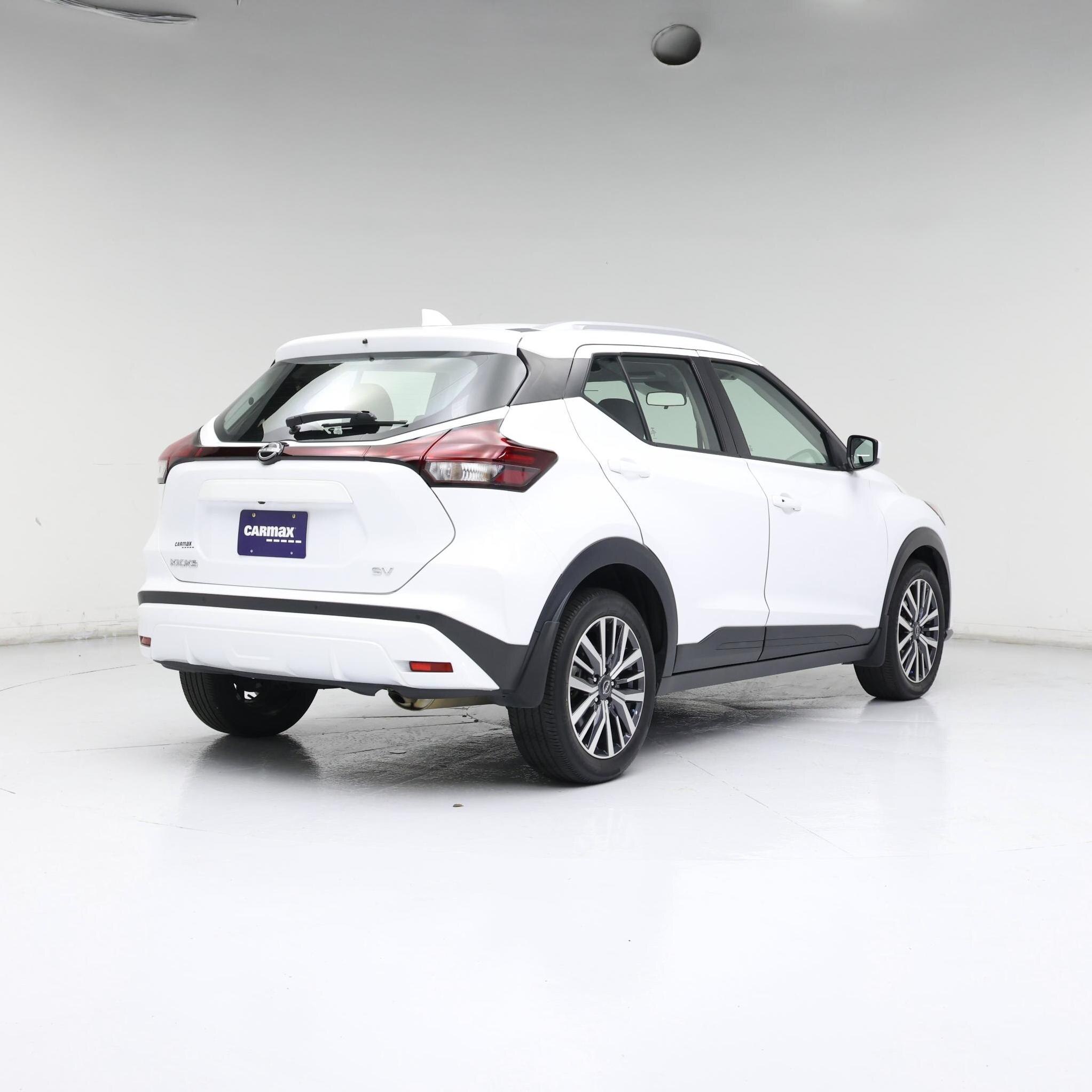 Thumbnail: 2023 Nissan Kicks - 8