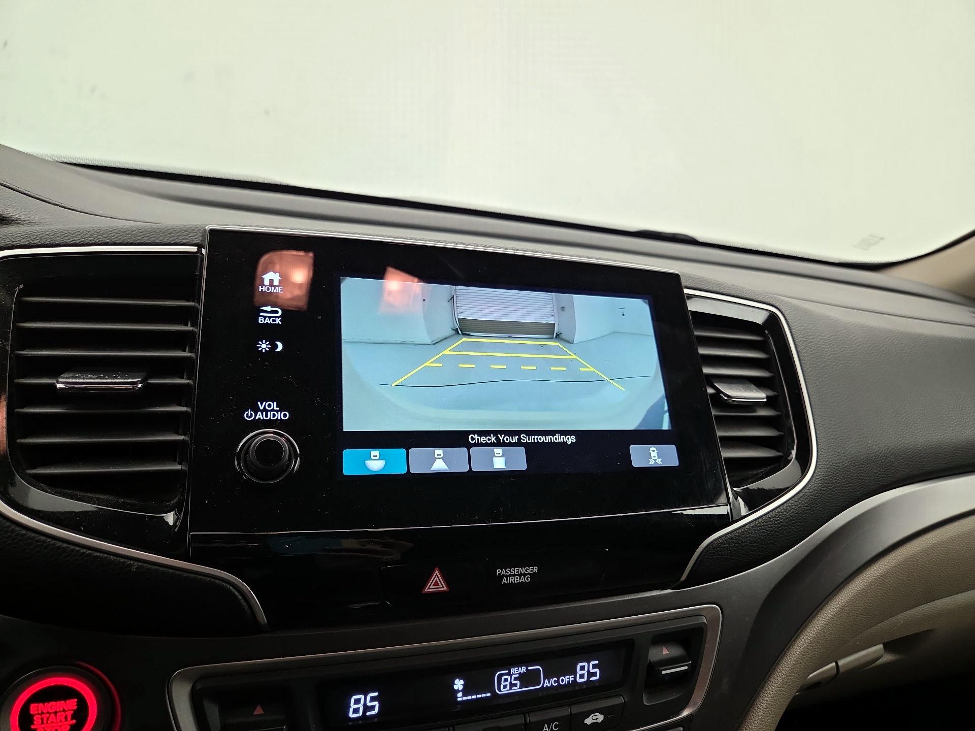 Thumbnail: 2019 Honda Pilot - 14