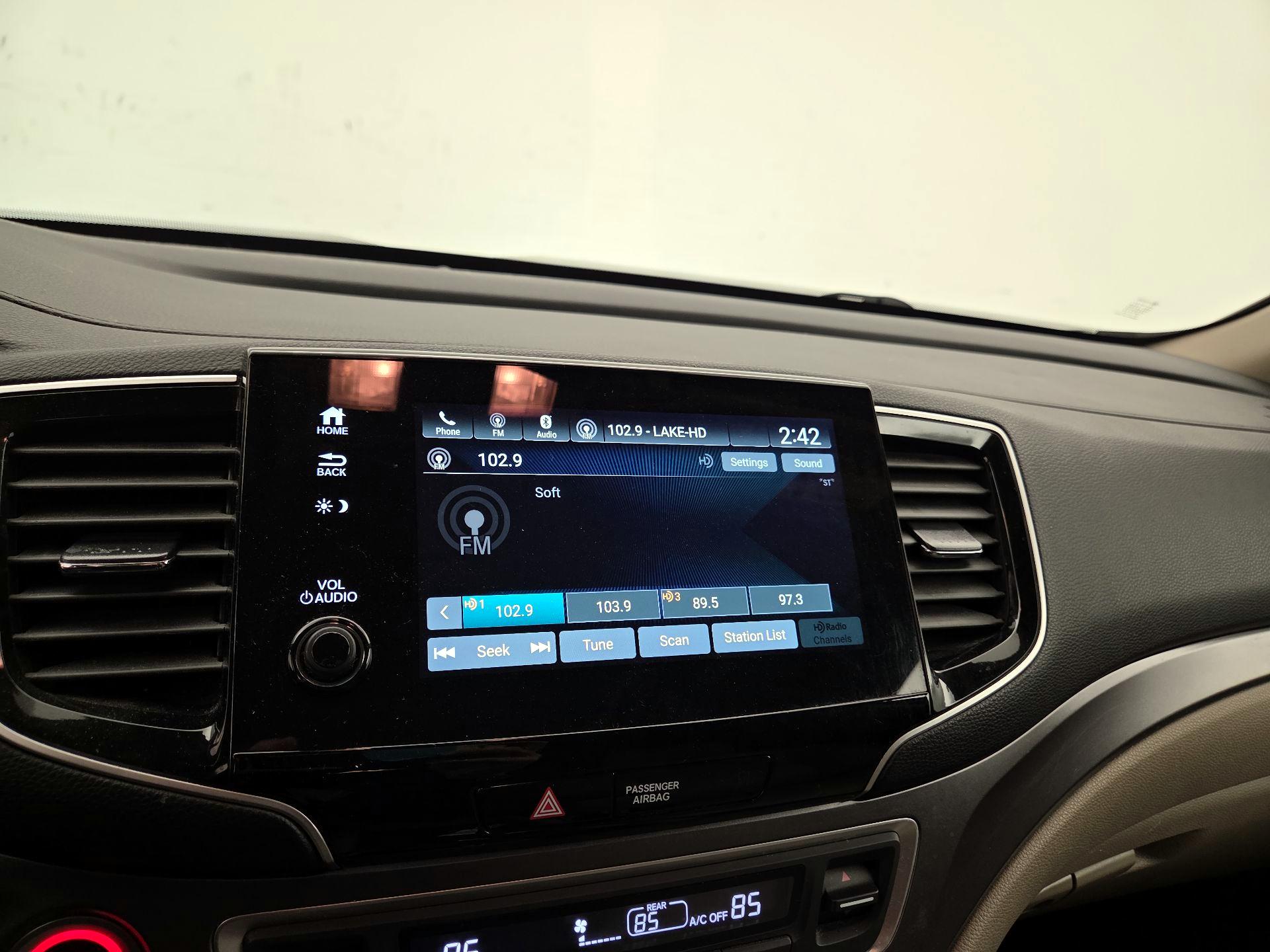 Thumbnail: 2019 Honda Pilot - 15