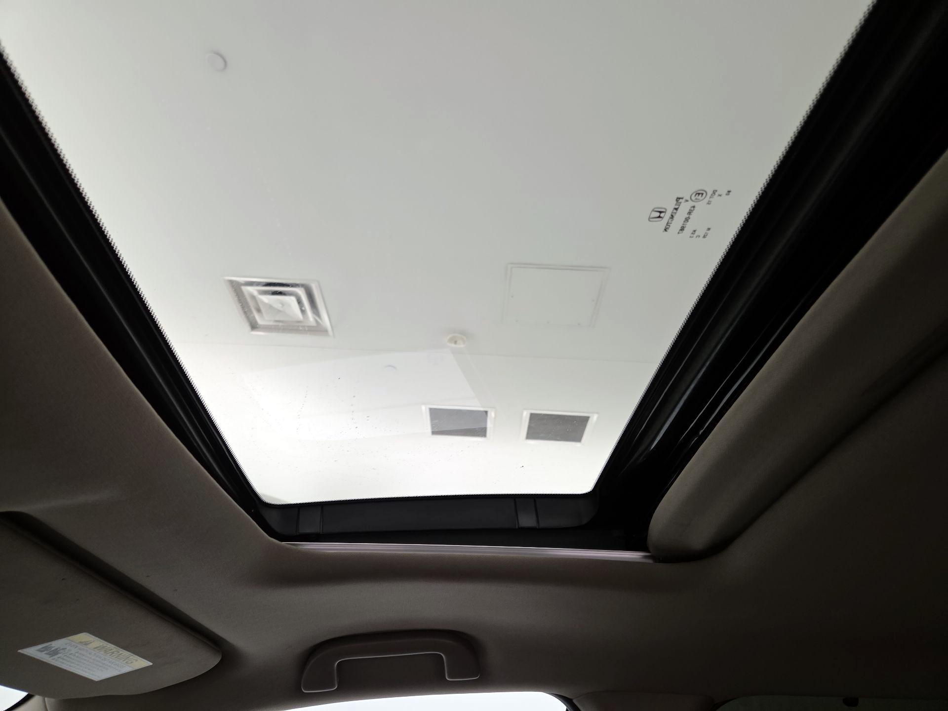 Thumbnail: 2019 Honda Pilot - 19