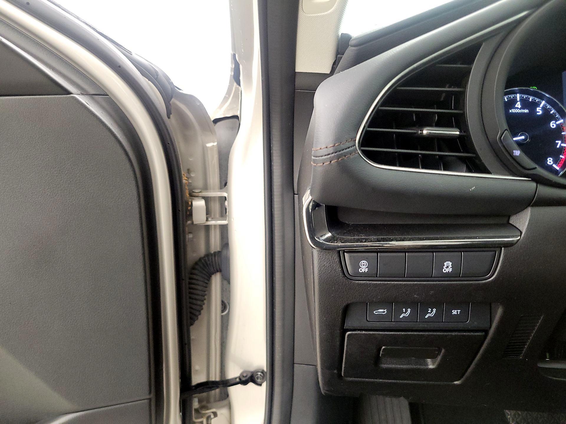 Thumbnail: 2022 Mazda Mazda3 - 13