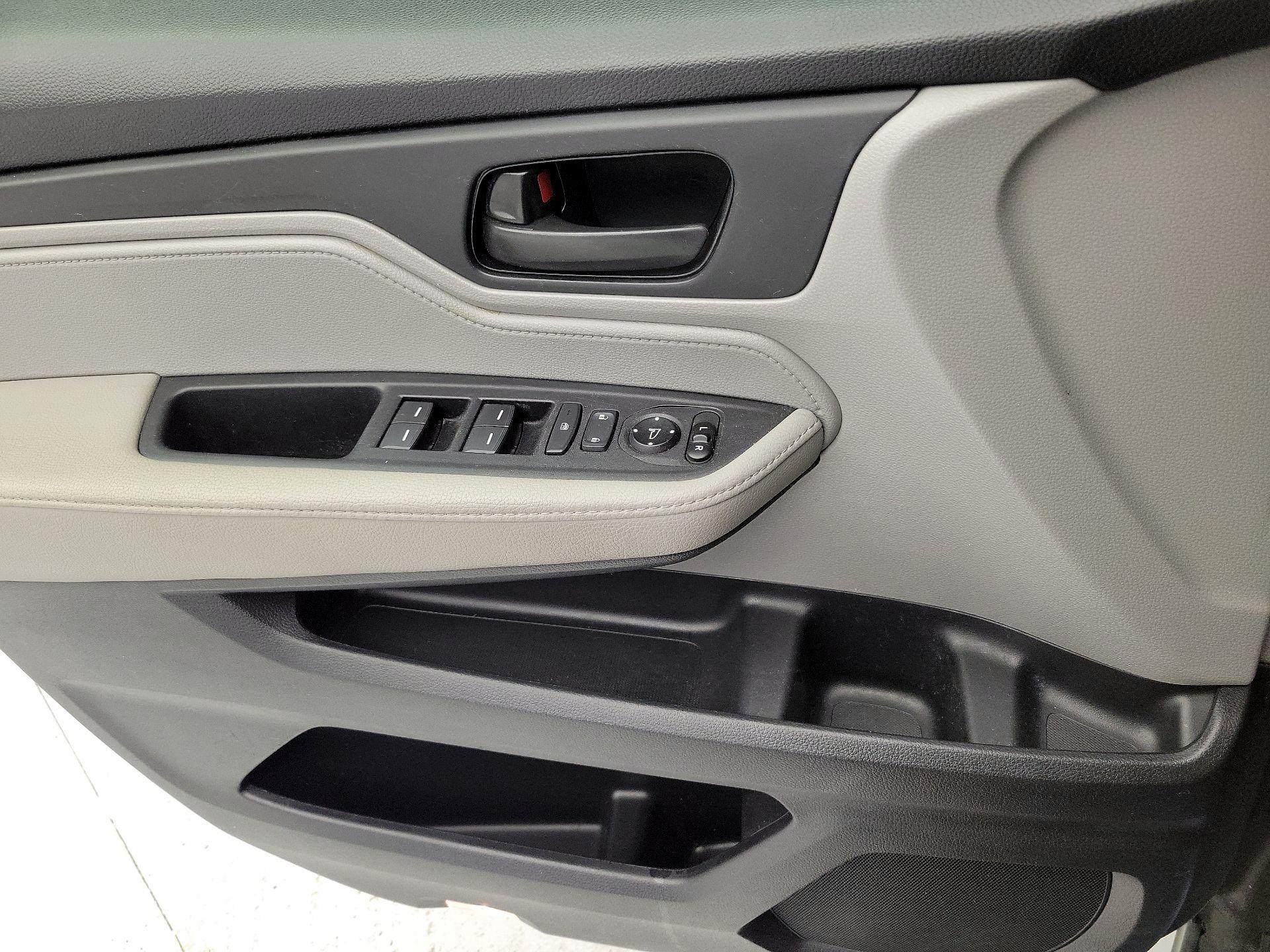 Thumbnail: 2020 Honda Odyssey - 12