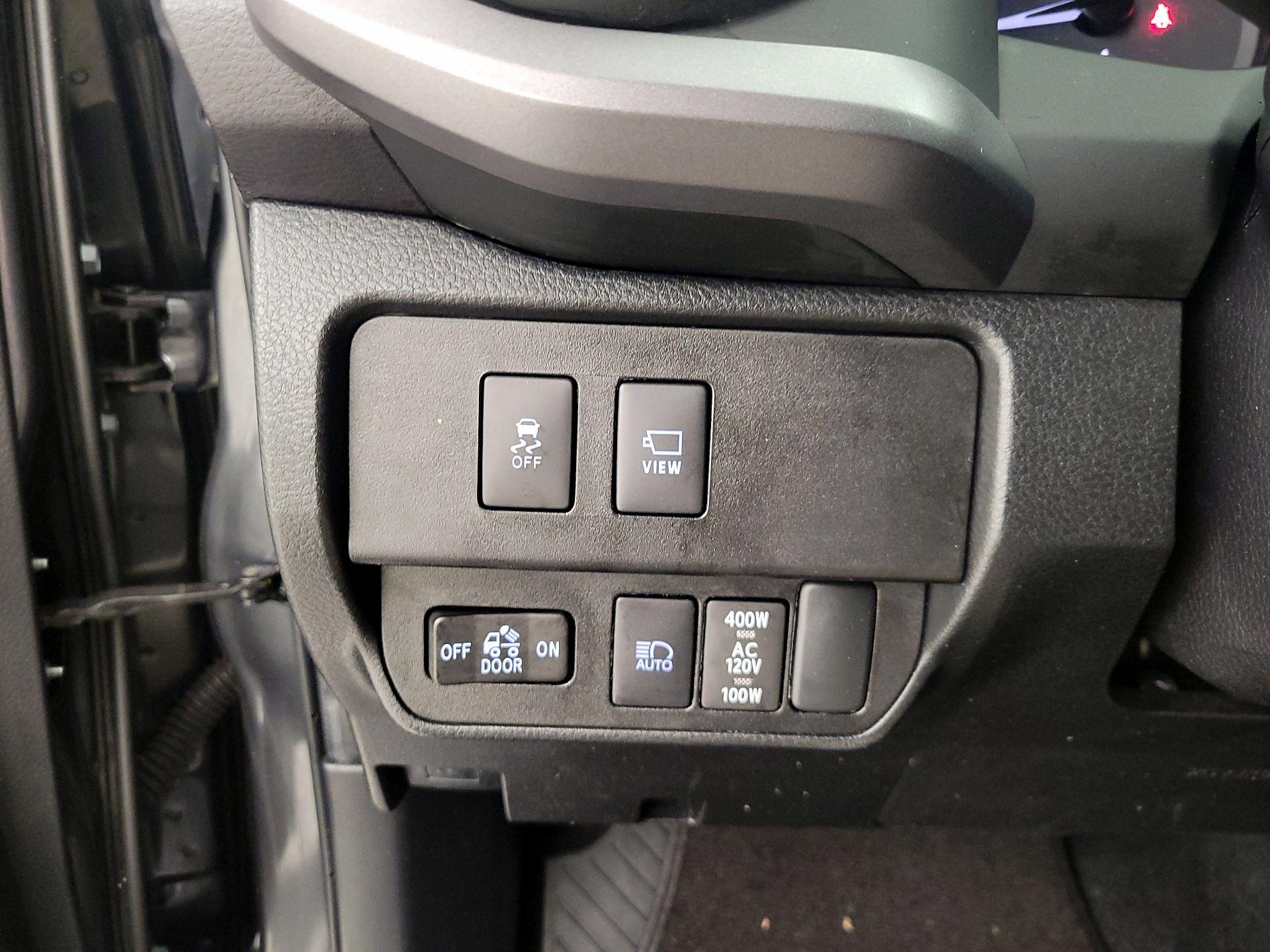 Thumbnail: 2023 Toyota Tacoma - 13