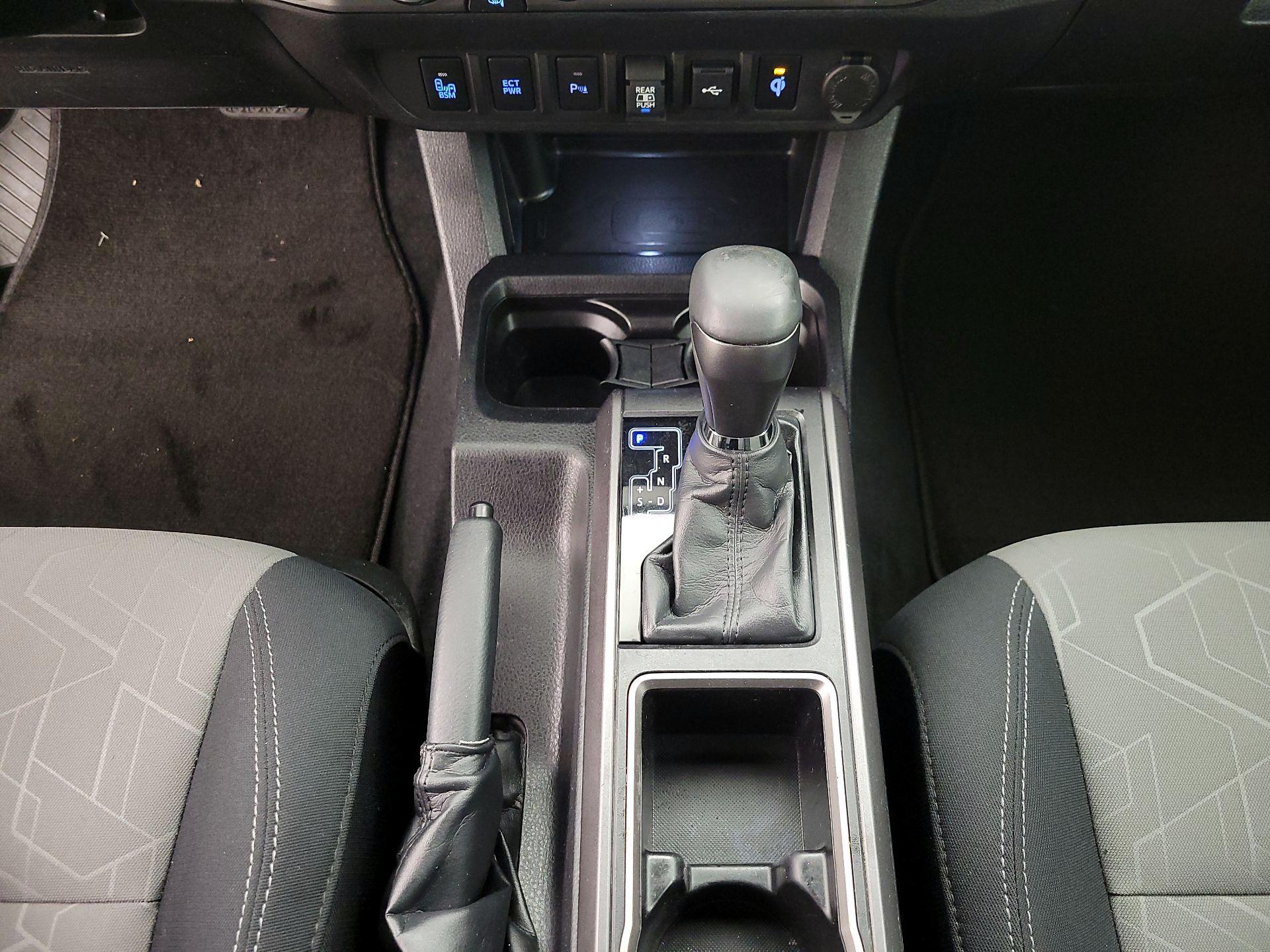 Thumbnail: 2023 Toyota Tacoma - 18