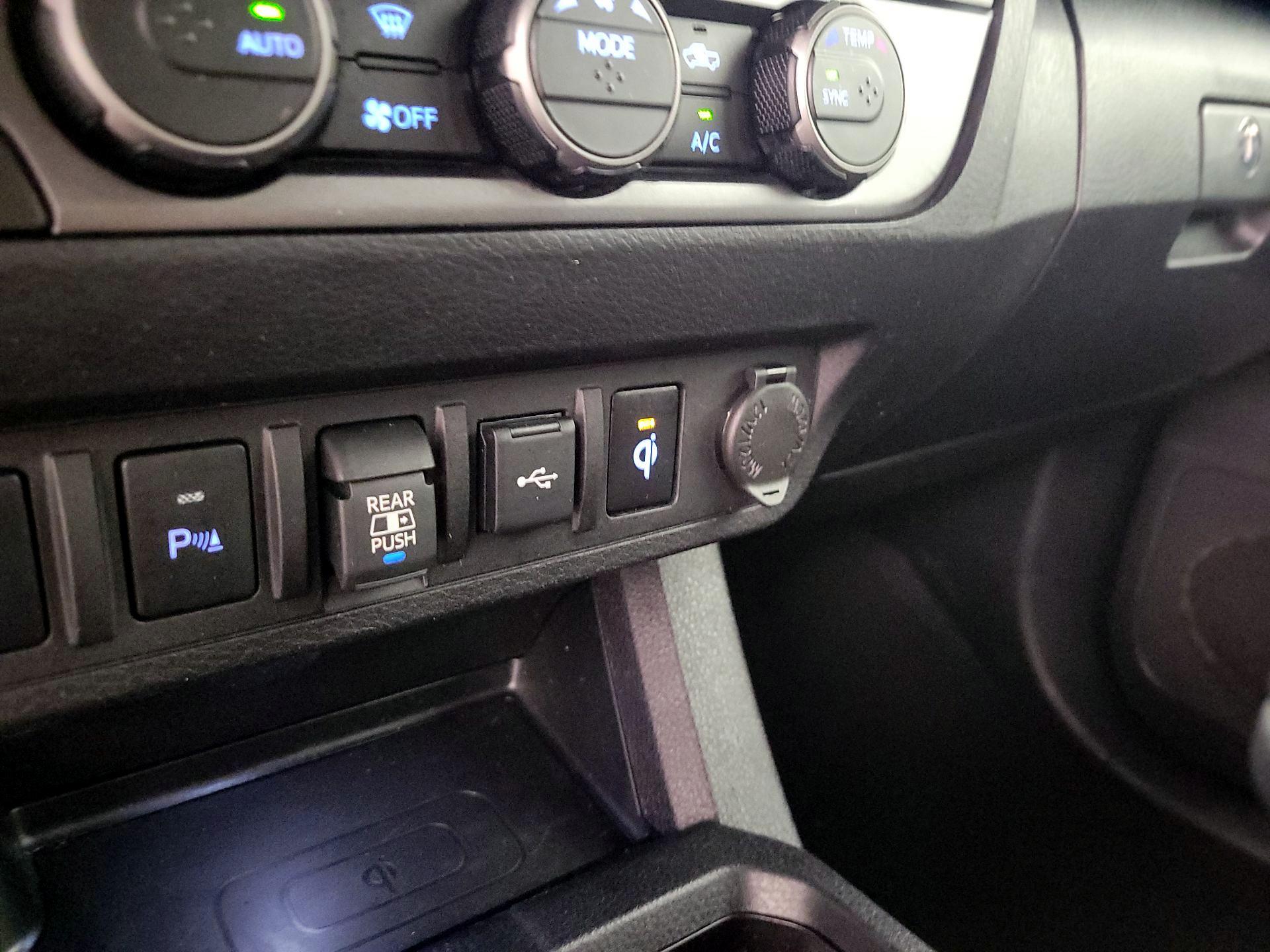 Thumbnail: 2023 Toyota Tacoma - 19