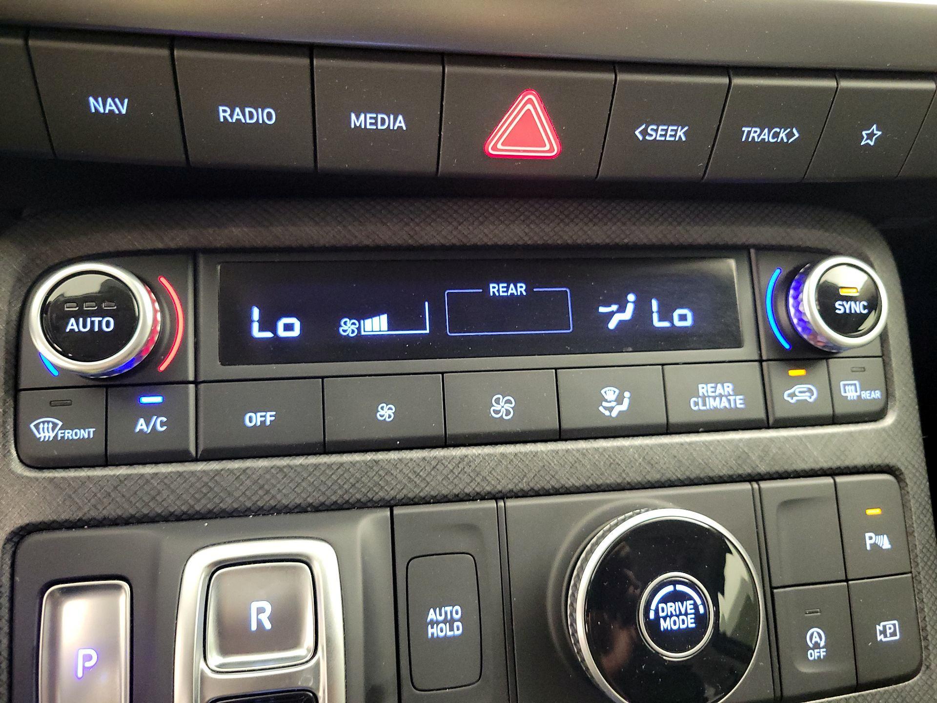 Thumbnail: 2023 Hyundai Palisade - 17